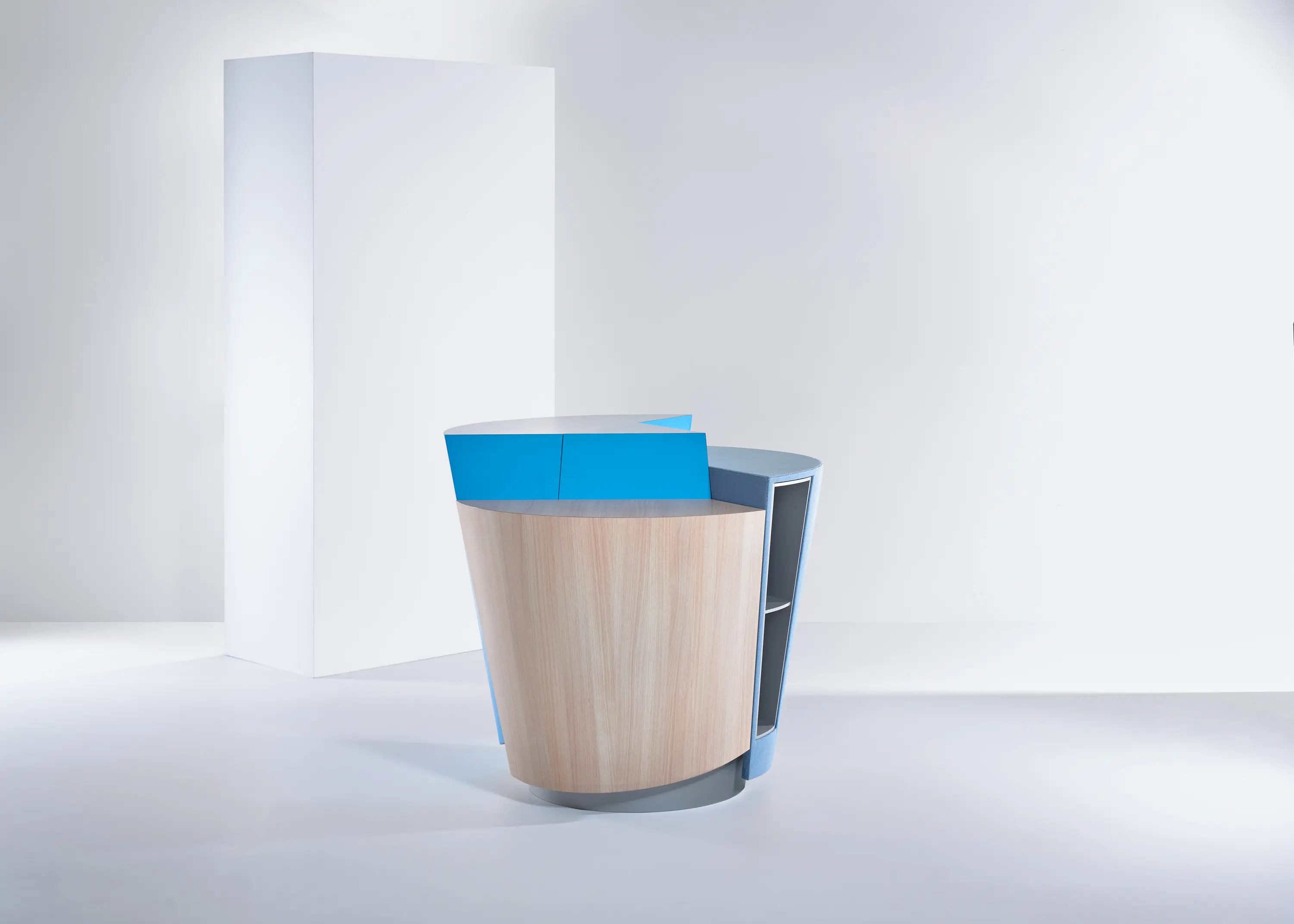 Prooff - #008.04 StandTable