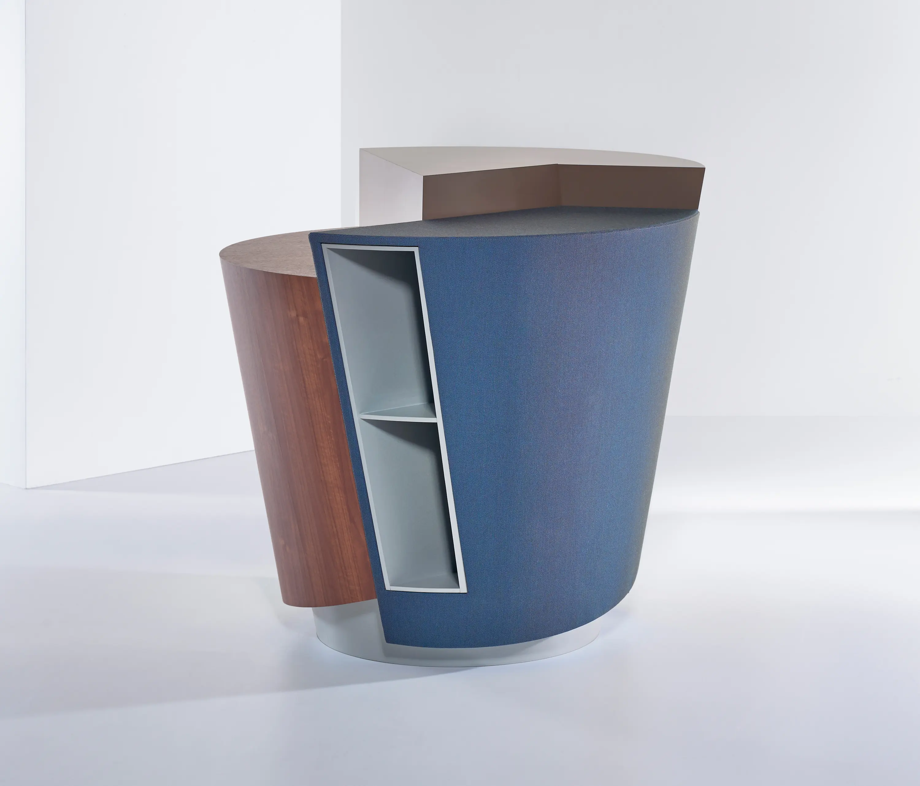 Prooff - #008.05 StandTable