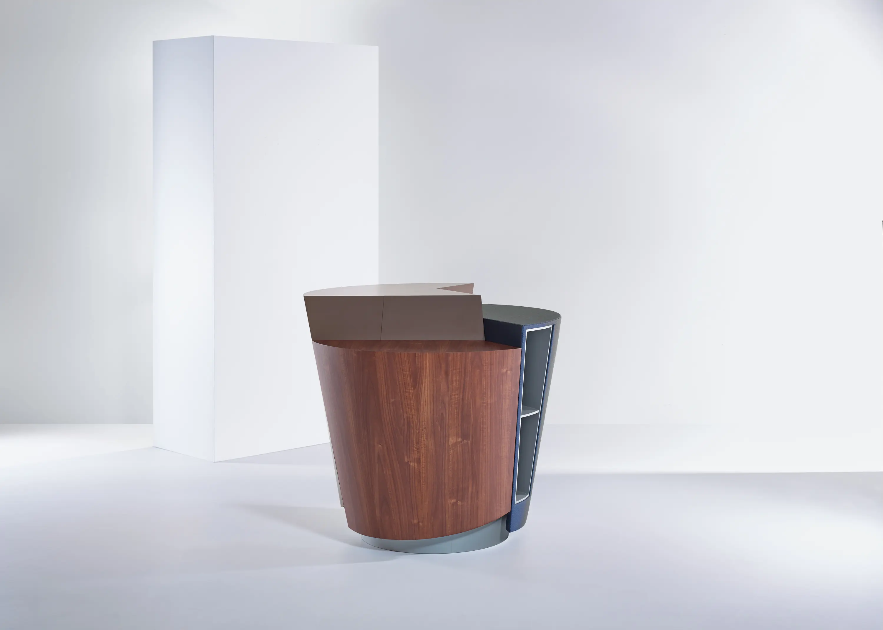 Prooff - #008.05 StandTable