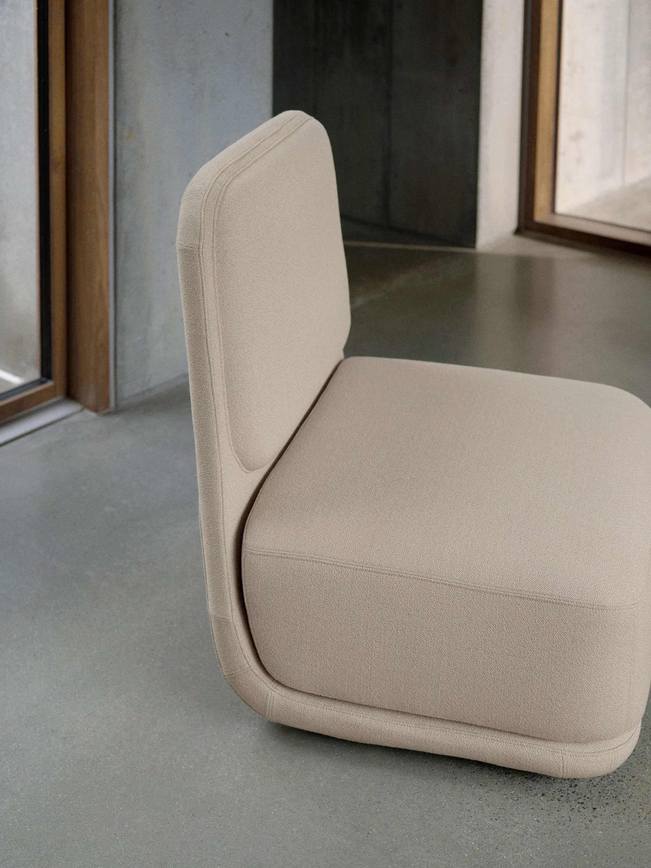 SOFTLINE - STANDBY Side Table