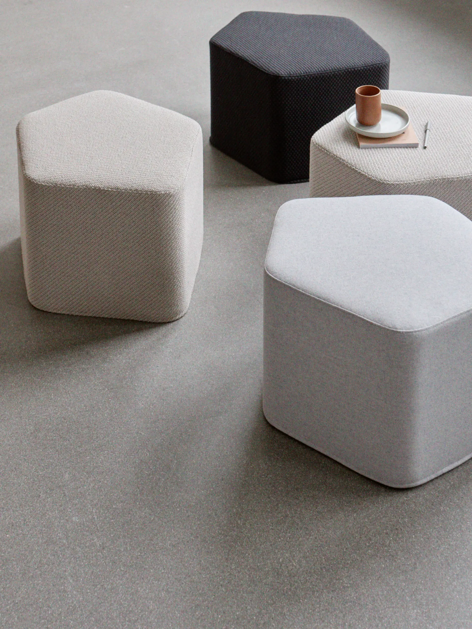 SOFTLINE - LAKE Pouf