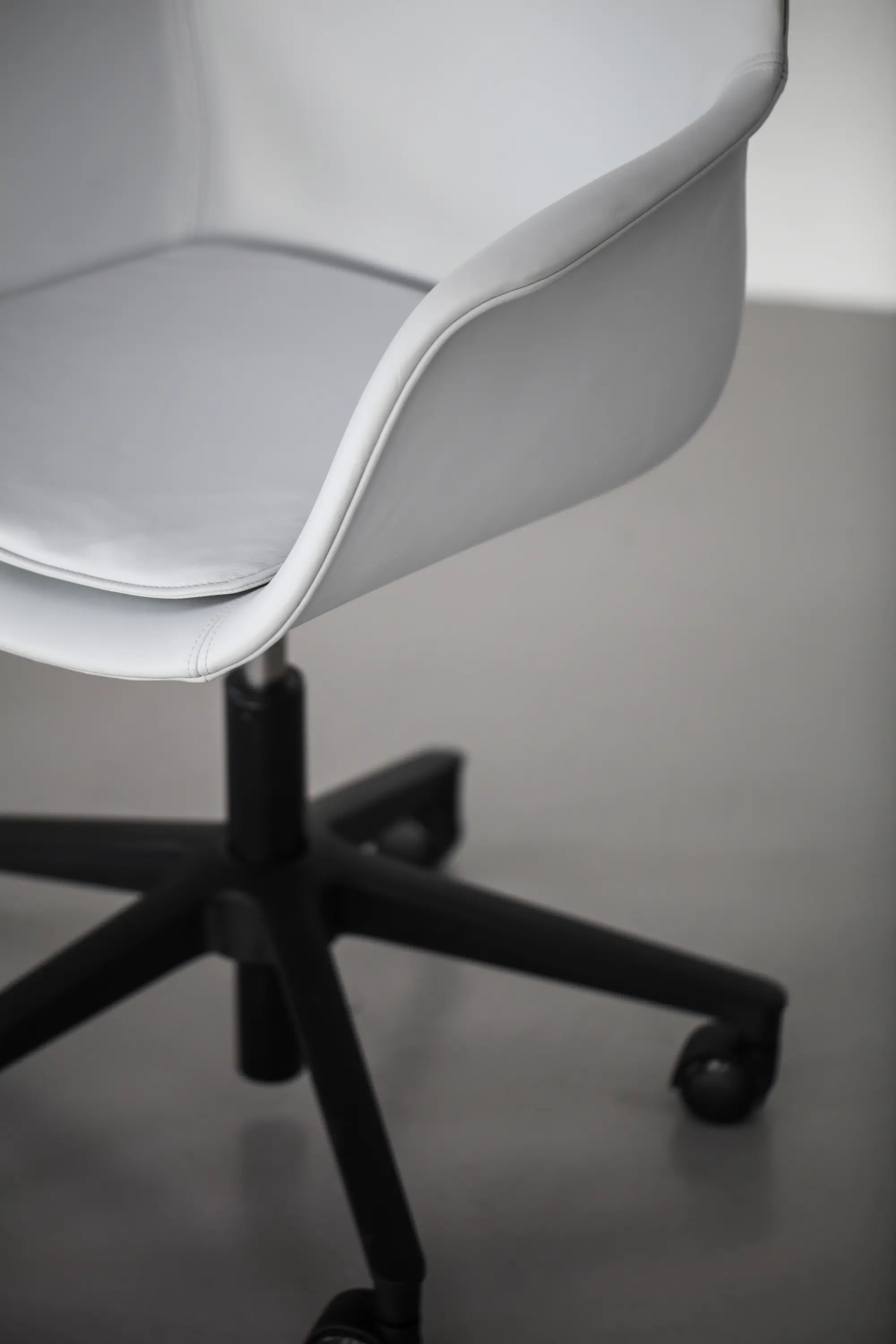 Ocee & Four Design - FourMe® 66 upholstery