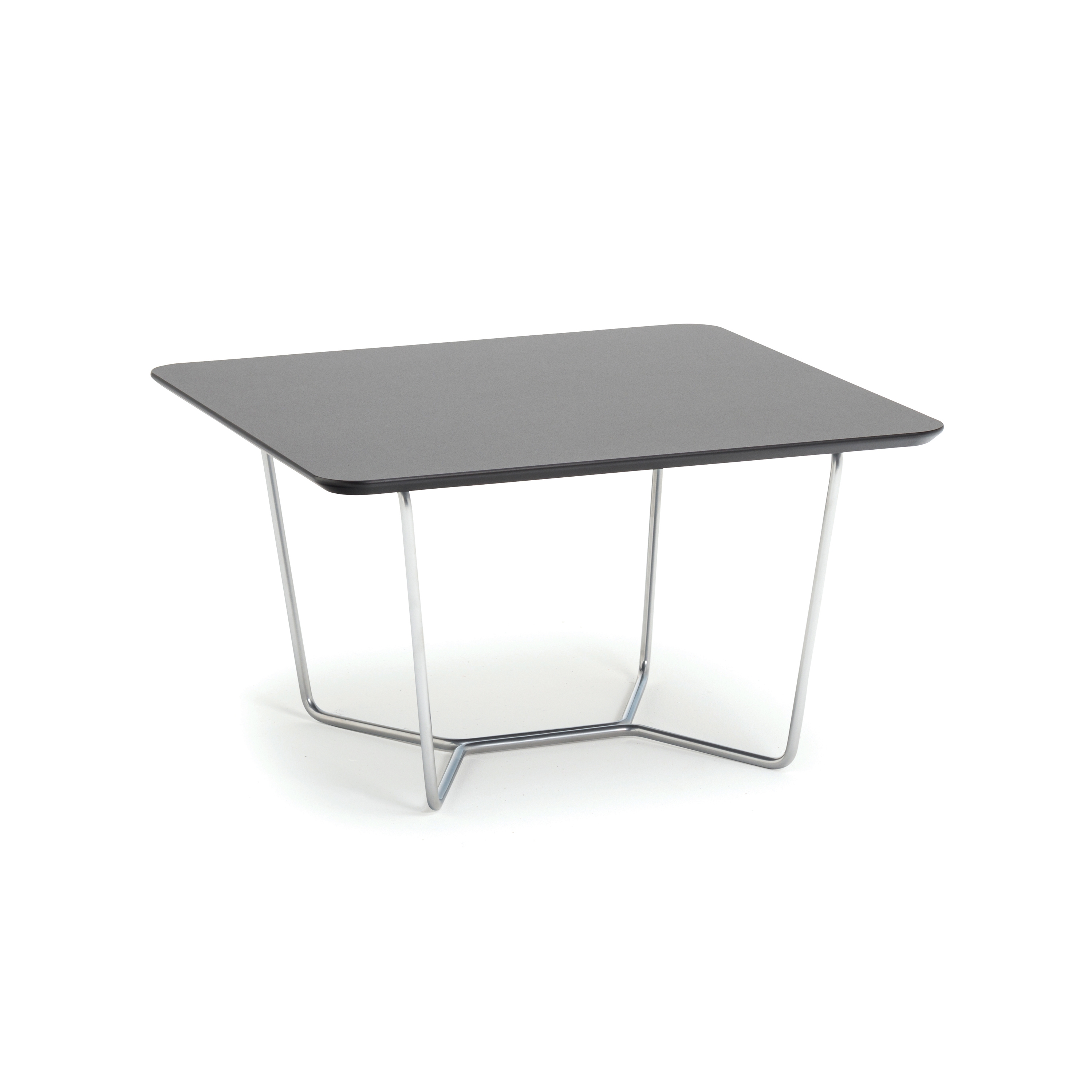 Mostra il prodotto Harc Tub Table del produttore Ocee & Four Design
