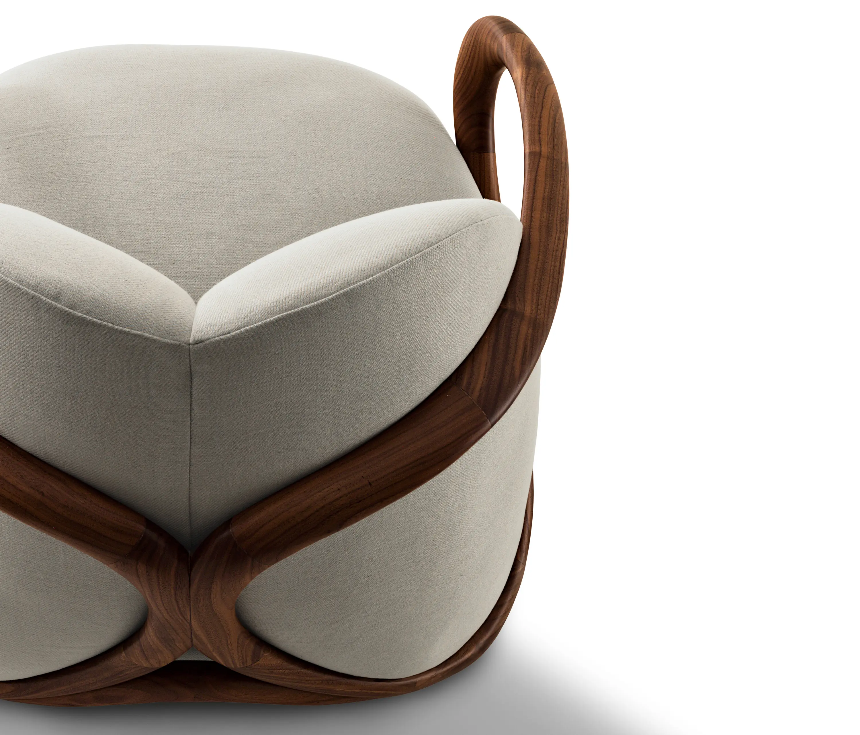 Giorgetti - Hug Armchair