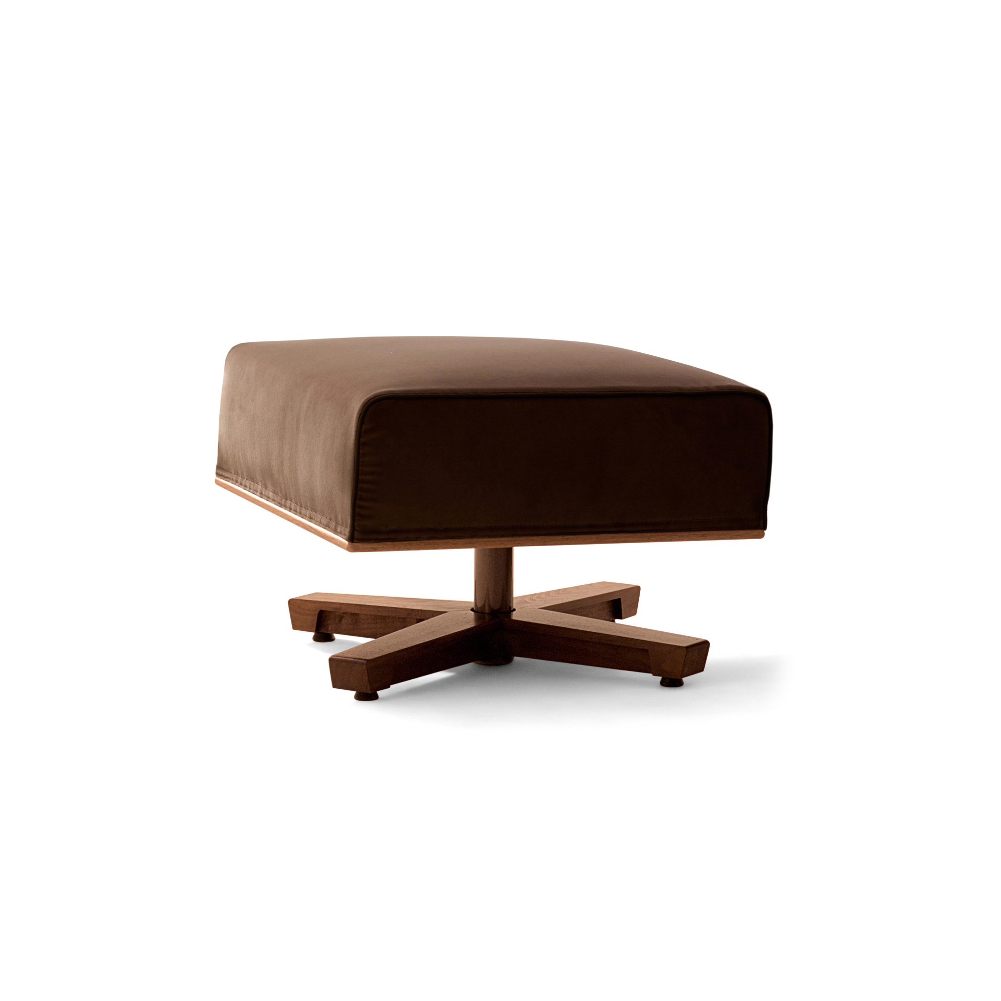 Vertoon produk Mobius Pouf van vervaardiger Giorgetti