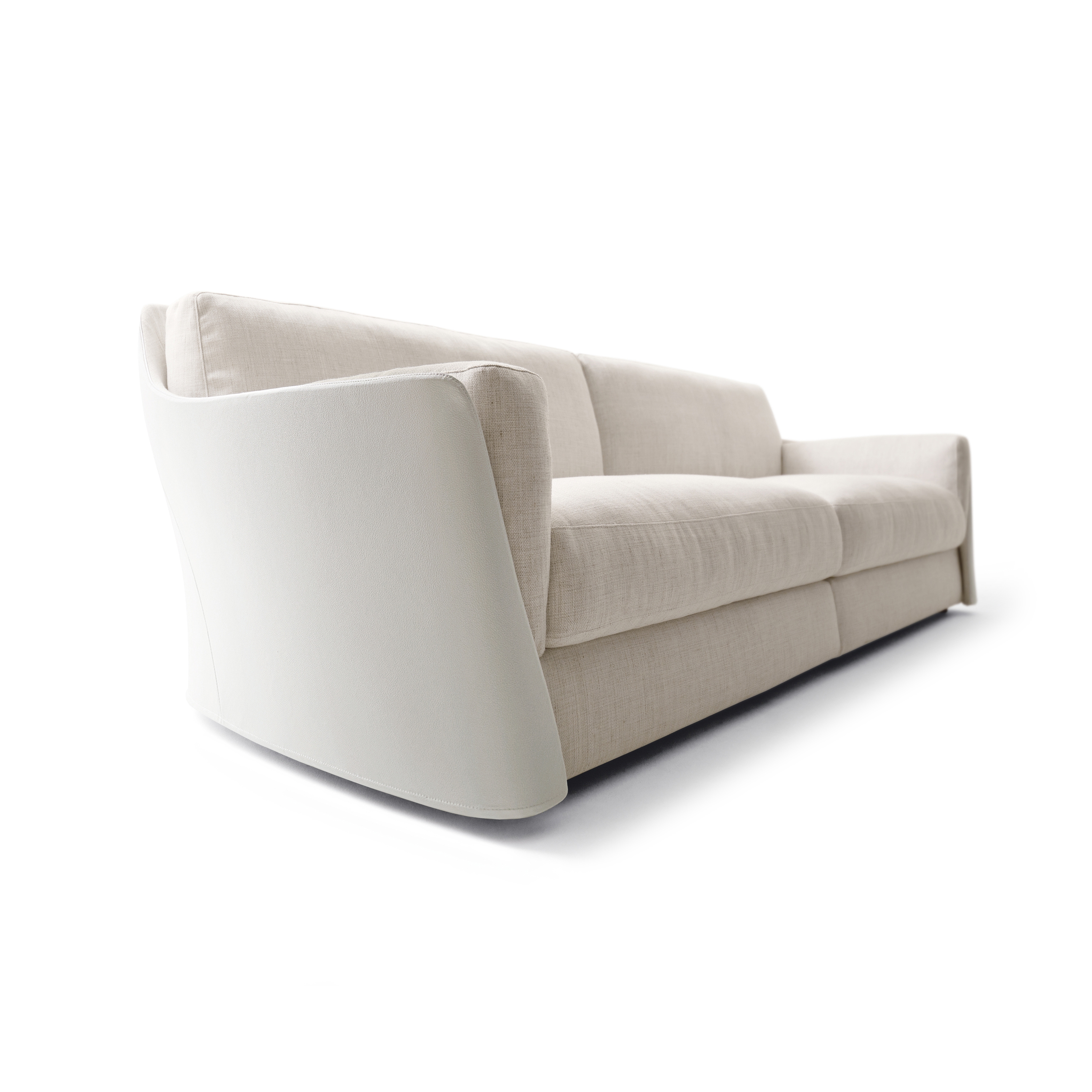 Display product Vittoria Sofa from manufacturer Giorgetti