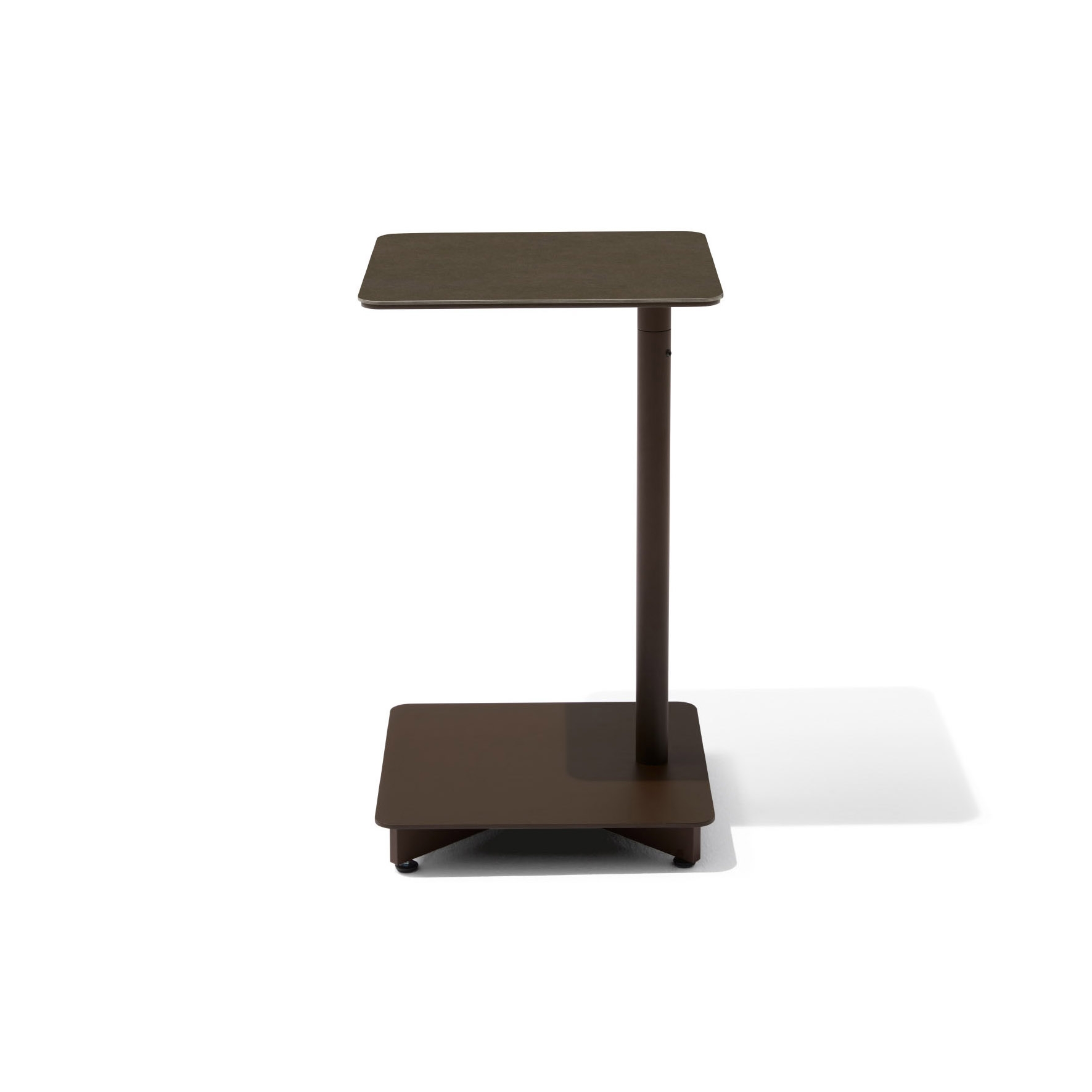 Display product Apsara Low Square Table from manufacturer Giorgetti