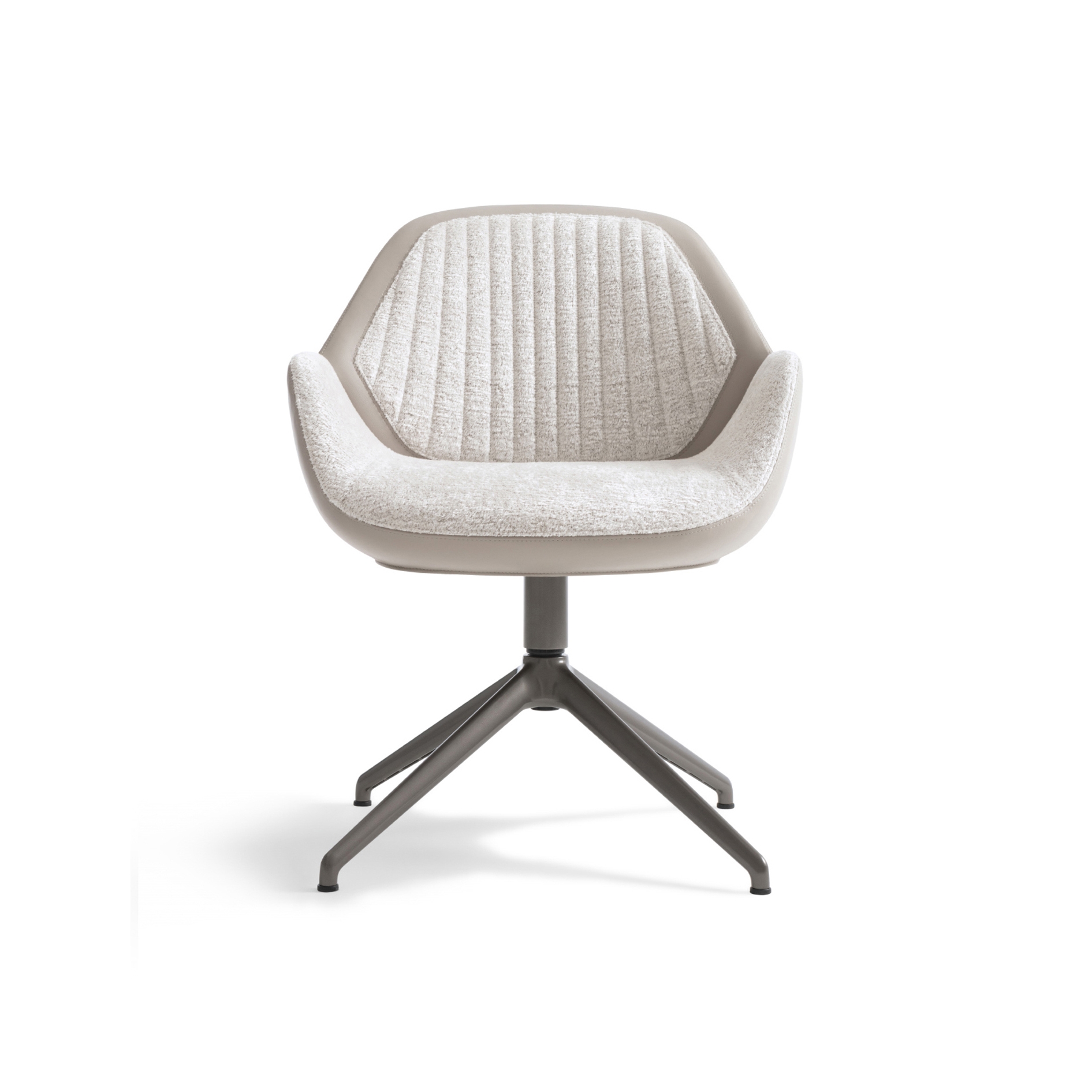 Display product Calathea Guest Armchair from manufacturer Giorgetti
