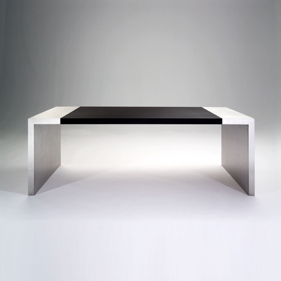 Display product Taris writing desk from manufacturer DIMODIS