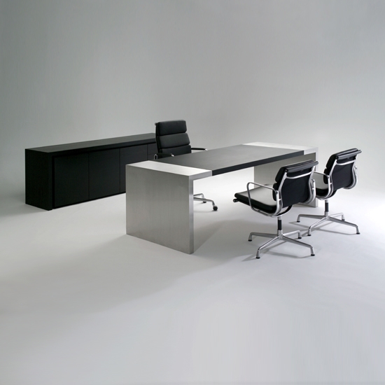 Display product Taris writing desk from manufacturer DIMODIS