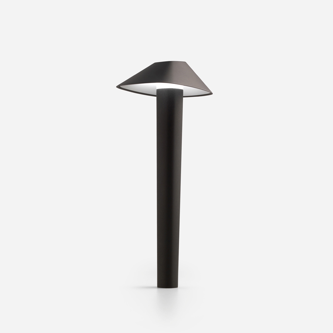 Display product REVER DINING 1.0 from manufacturer Wever & Ducré