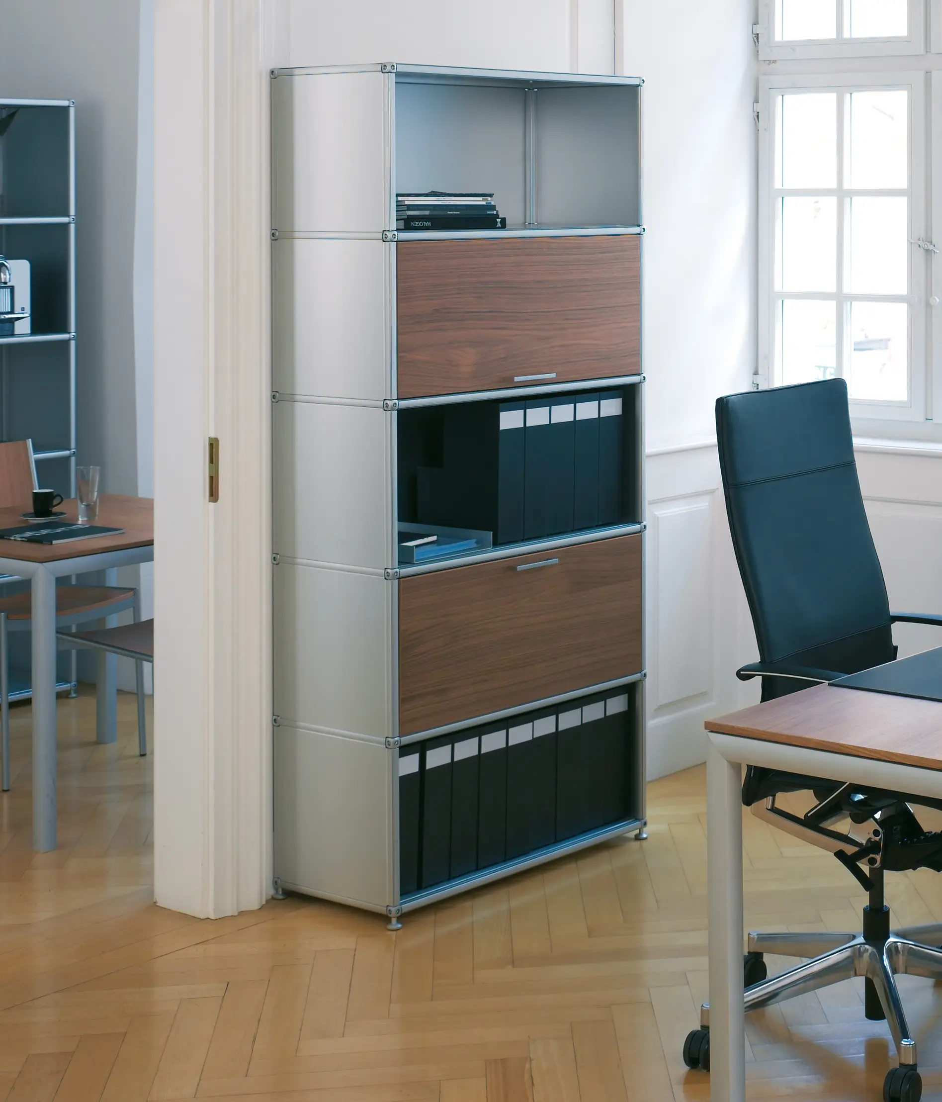 formfarm - spinoff shelving system