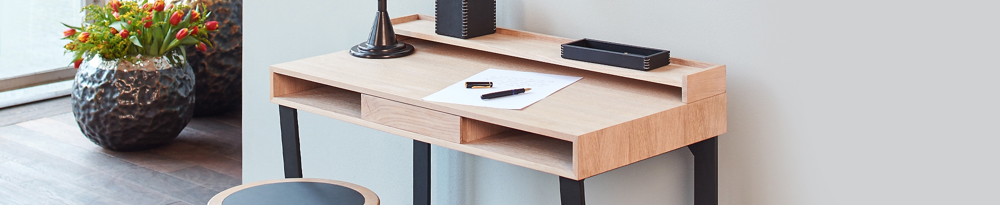 Discover the world of manufacturer Lambert