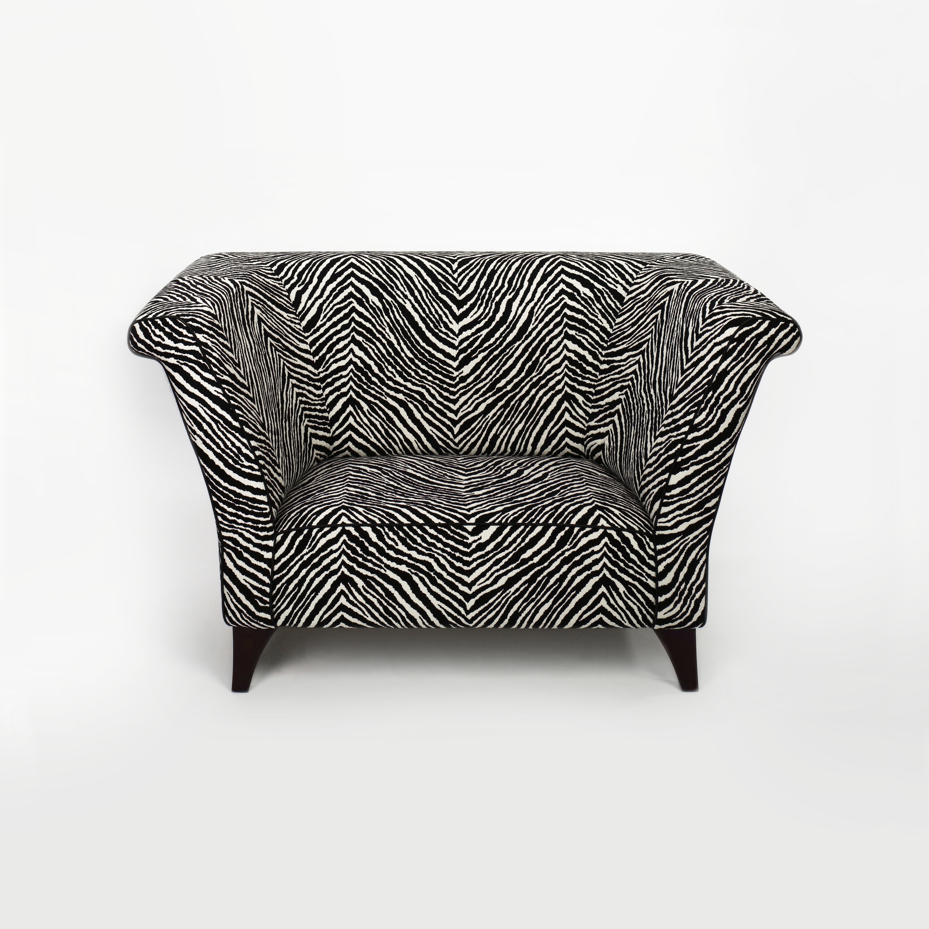 Display product Cotton Club loveseat from manufacturer Lambert