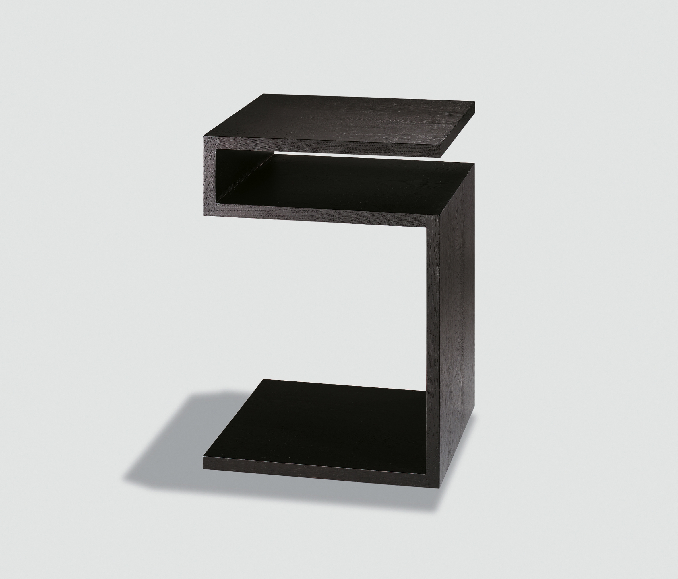 Mostra il prodotto Deposito side table del produttore Lambert