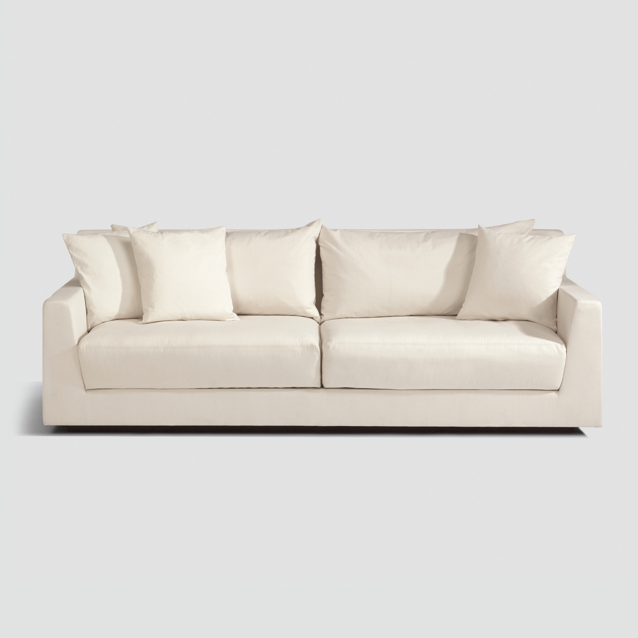 Display product Metropolitan Club sofa 2-seater from manufacturer Lambert