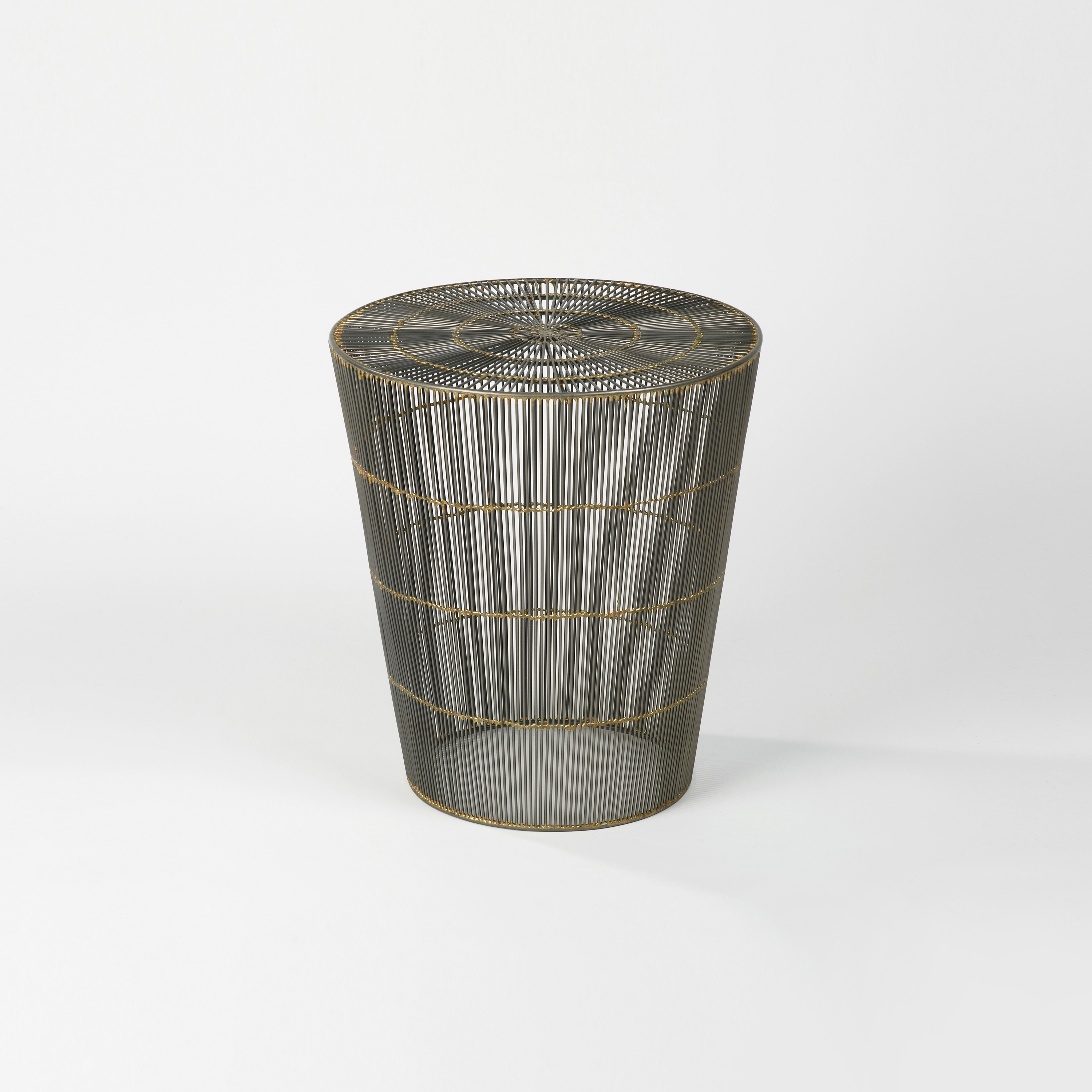 Mostrar el producto Thoban stool/side table del fabricante Lambert
