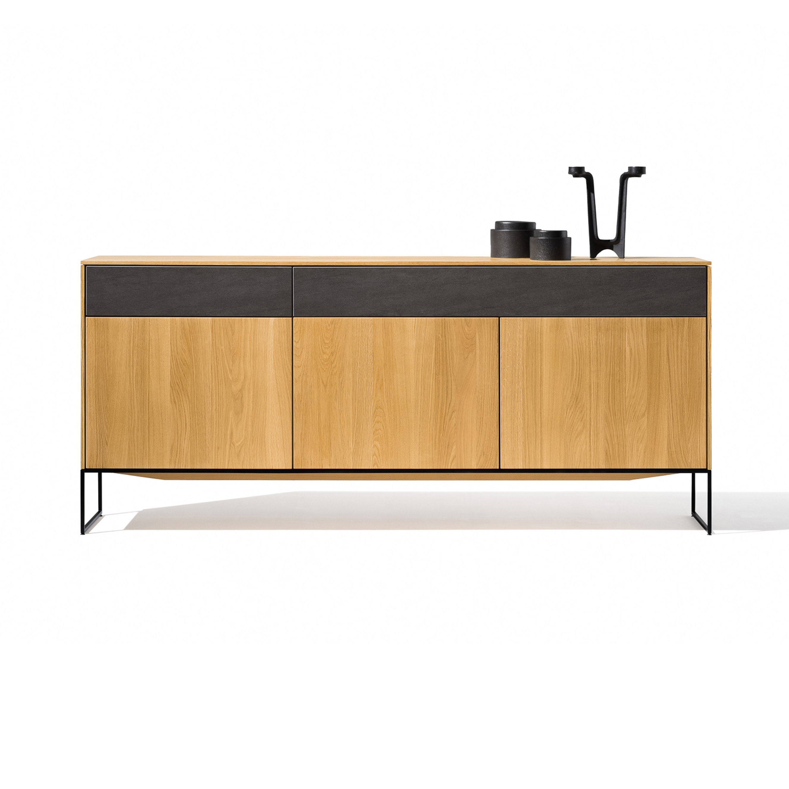 Mostra il prodotto credenza filigno del produttore TEAM 7