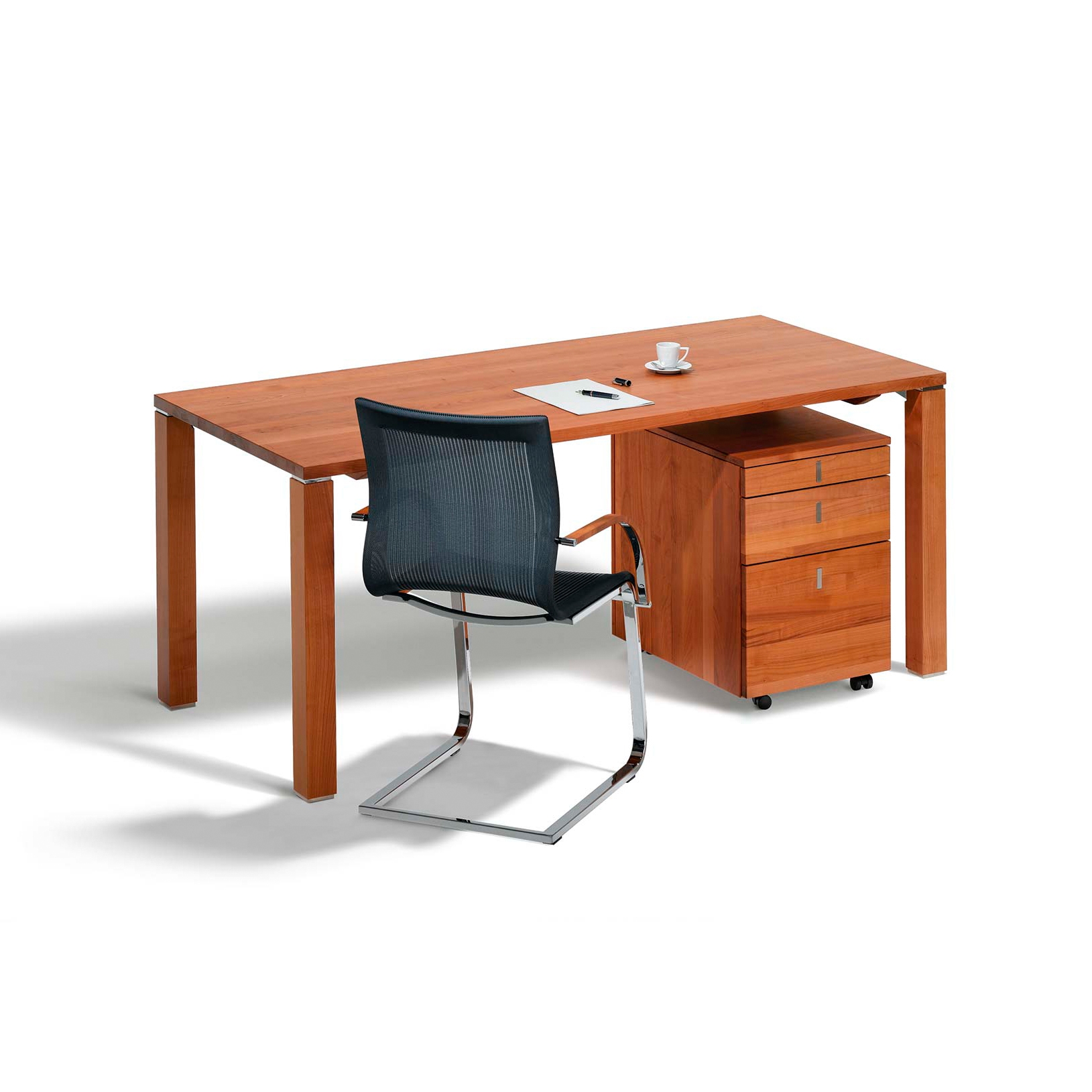 Display product cubus desk from manufacturer TEAM 7