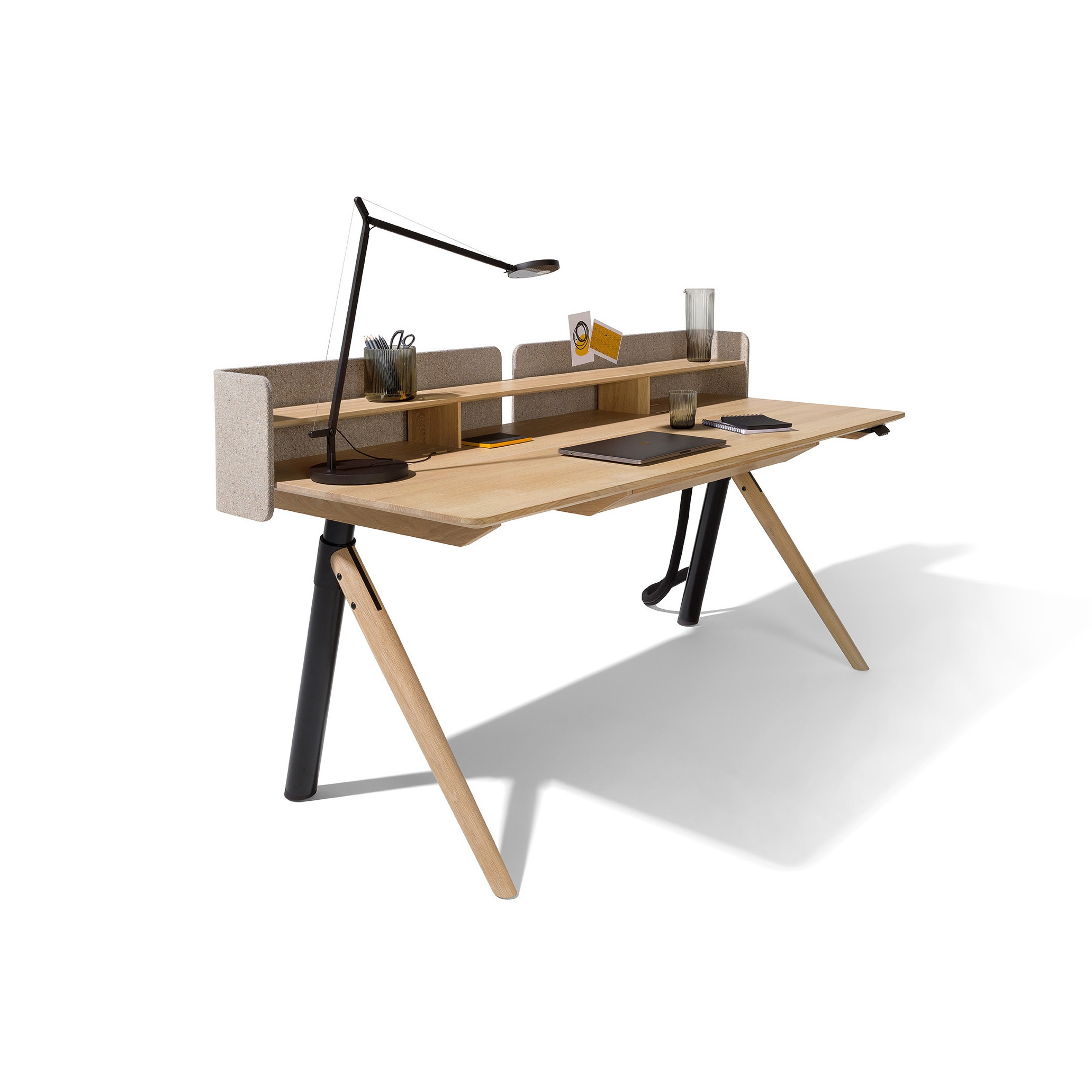 Display product pisa desk from manufacturer TEAM 7