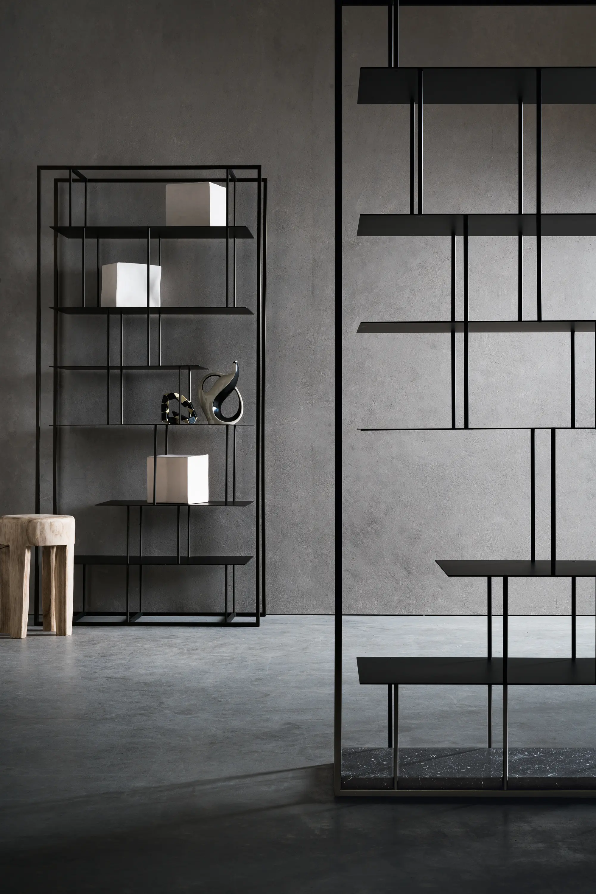 Presotto - Tower bookcase