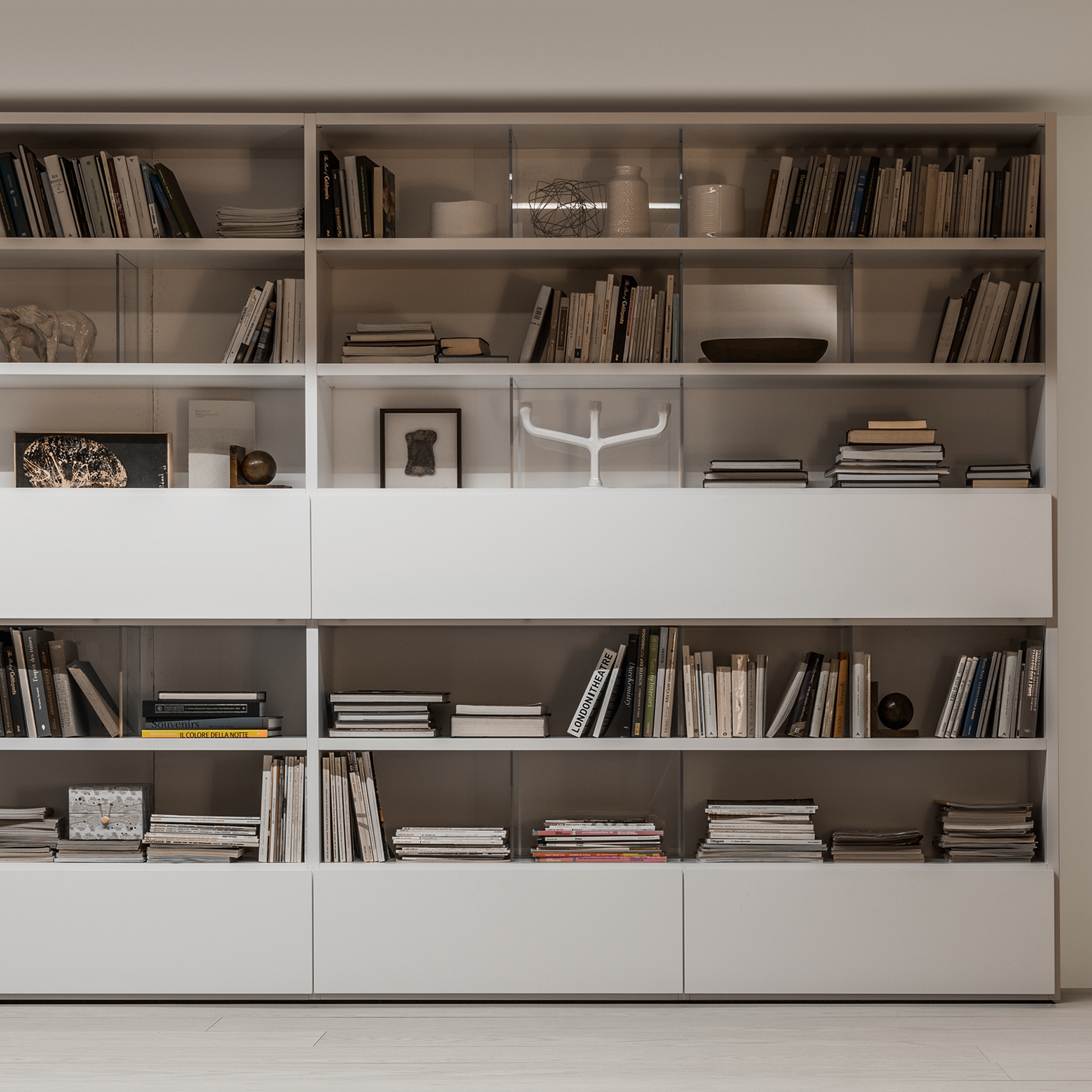 Display product Pari & Dispari _357 from manufacturer Presotto