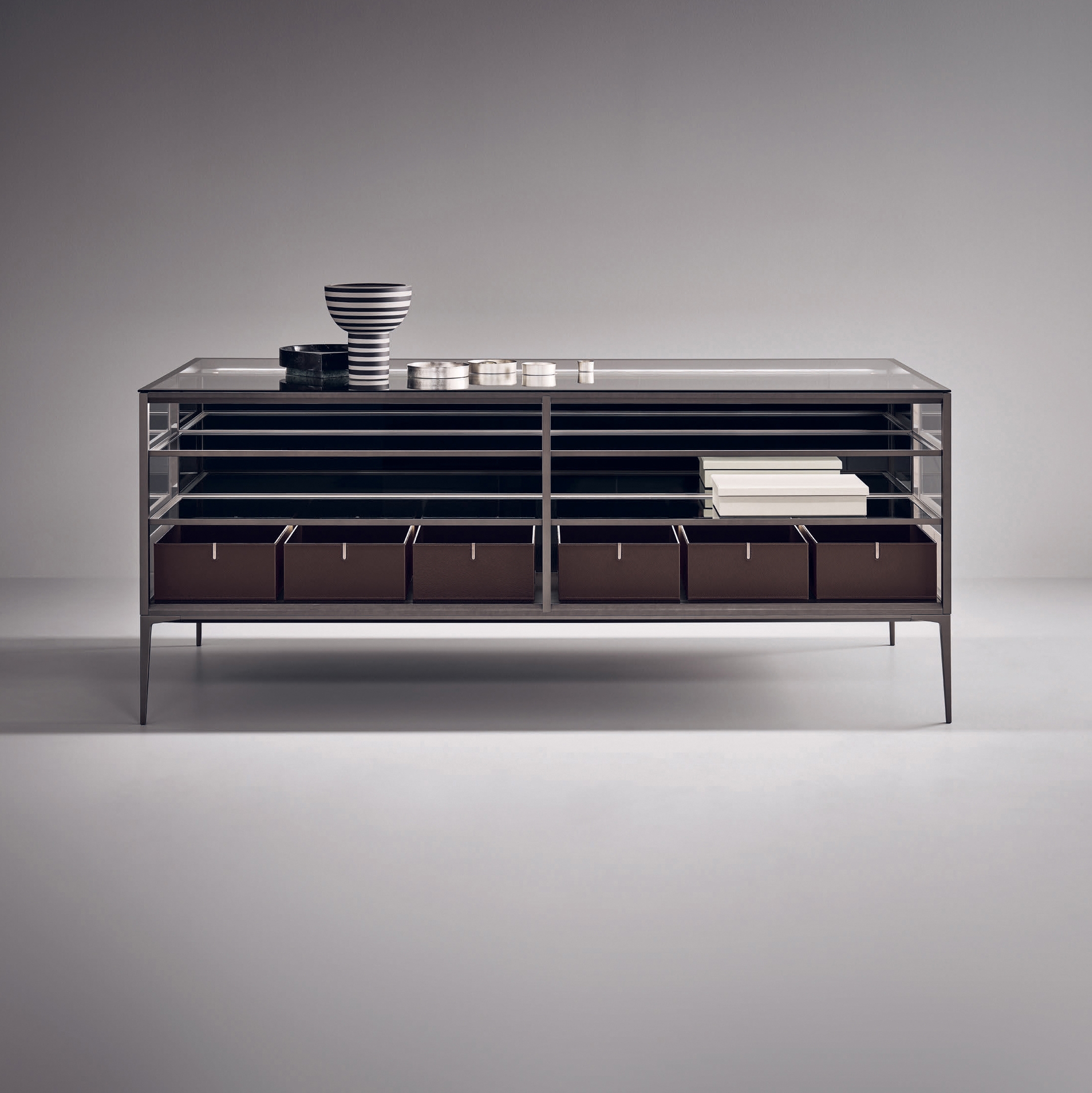 Mostrar el producto Alambra del fabricante Rimadesio