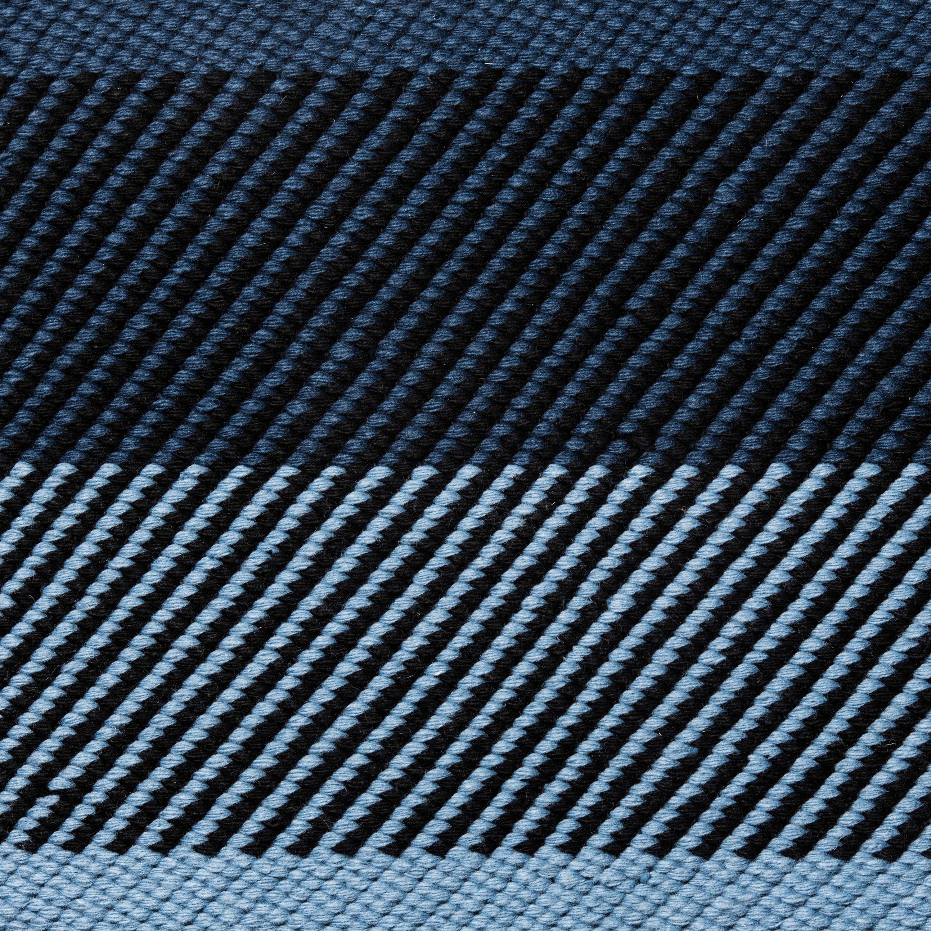 Line rug