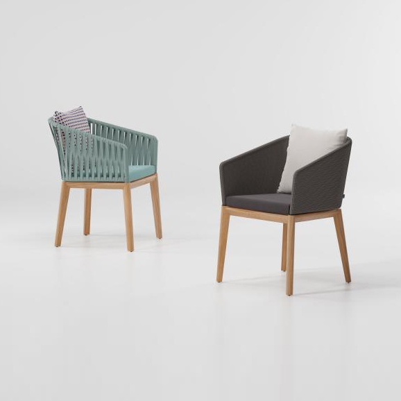 Mostra il prodotto Bitta dining armchair teak legs del produttore KETTAL