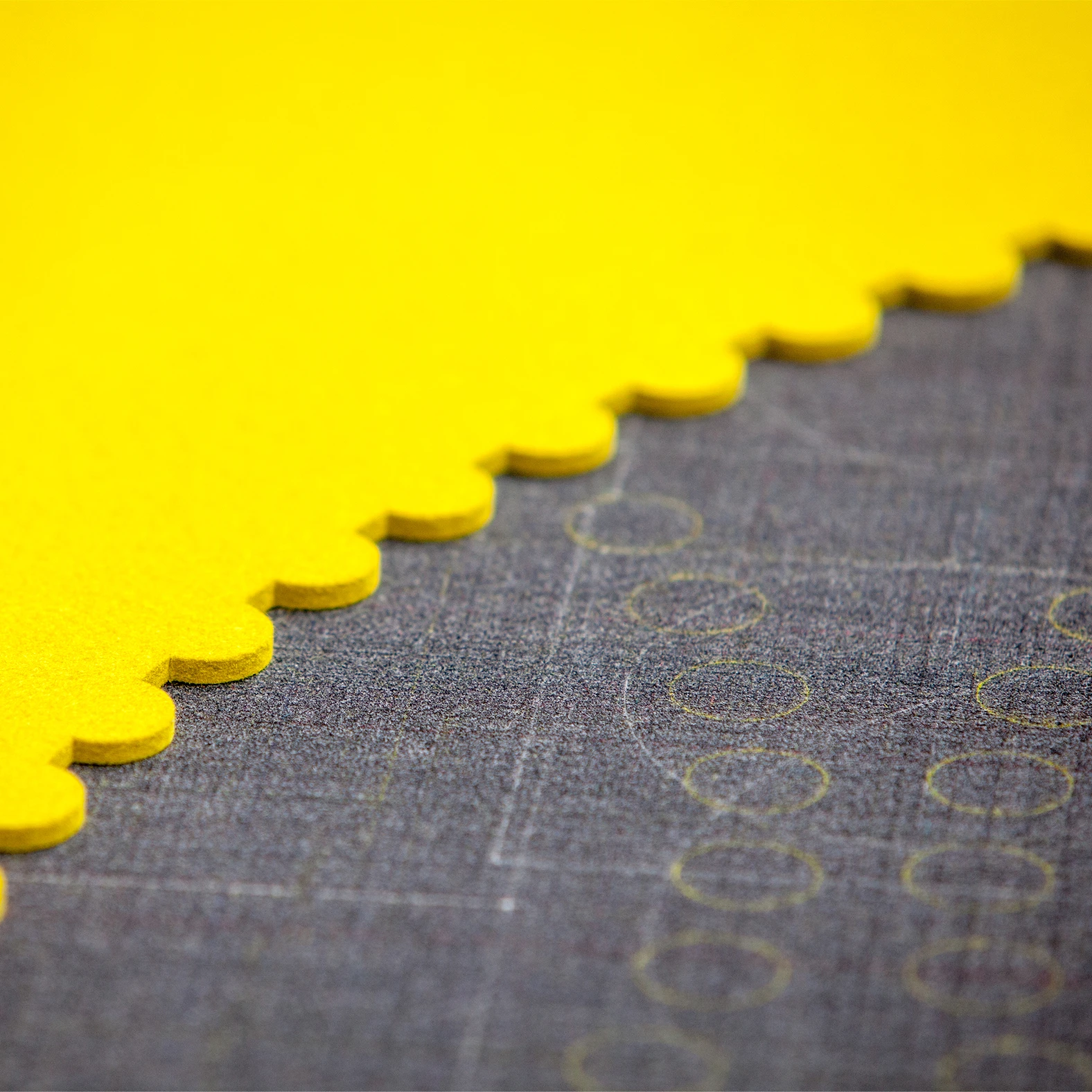 SERVICE FOR PRECISE CUTS