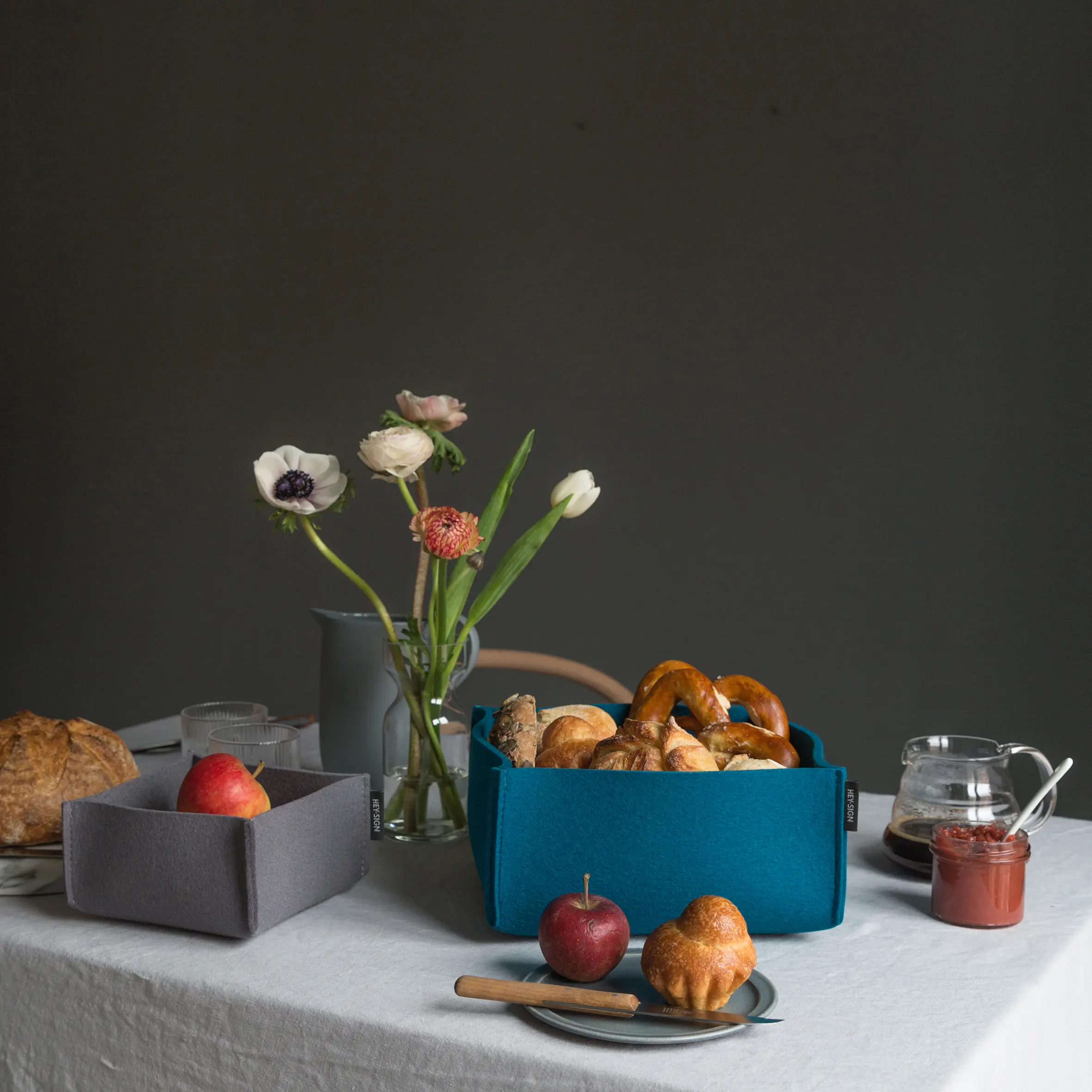 HEY-SIGN - Bread basket