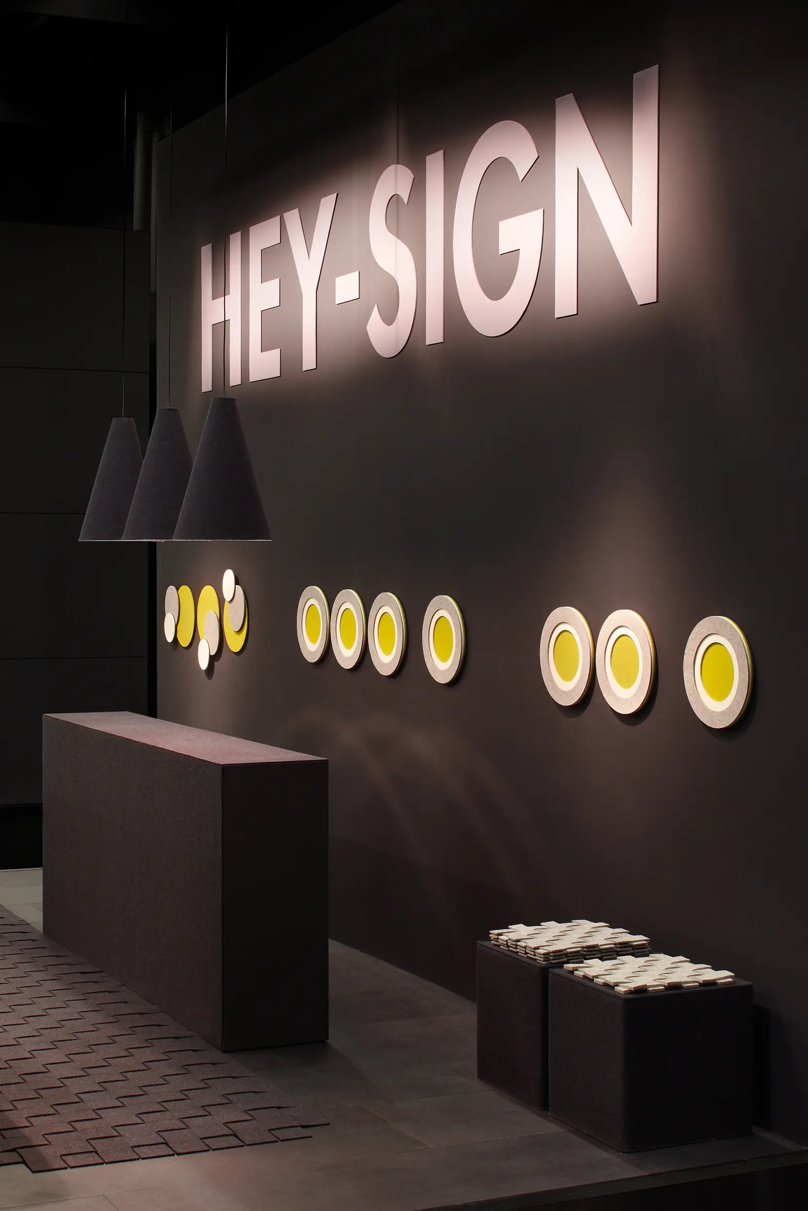 HEY-SIGN - Acoustic element Twister