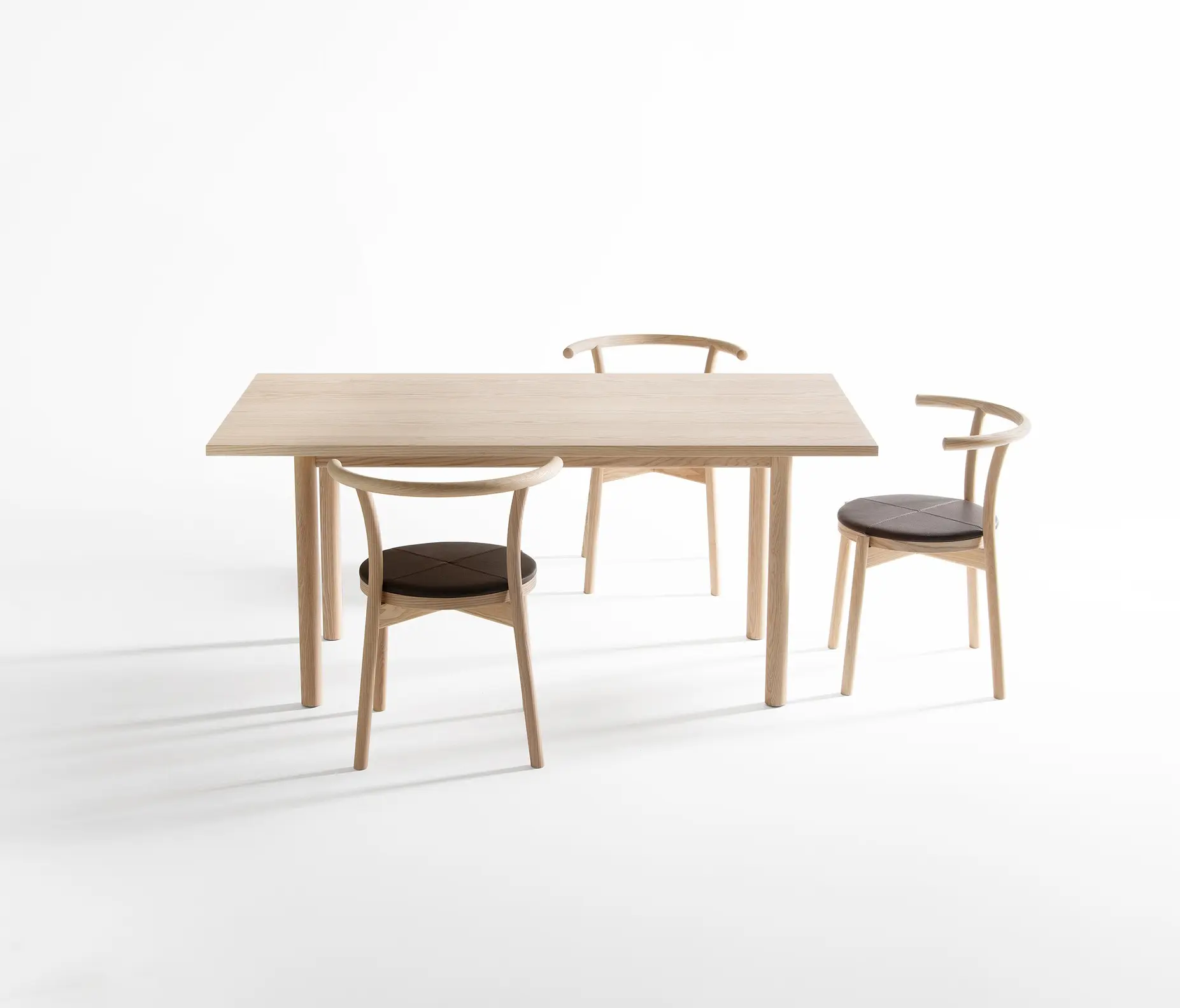 CondeHouse - Kotan Round High Table - Wood