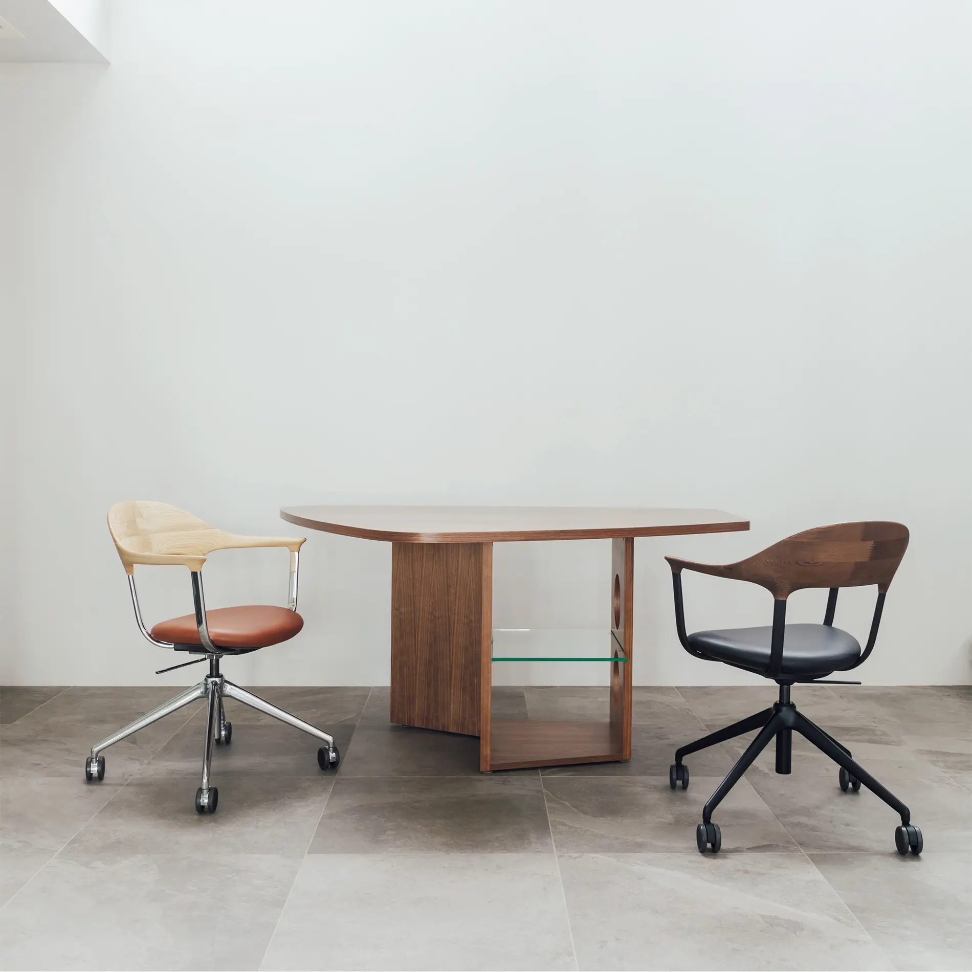 CondeHouse - FOUR desk