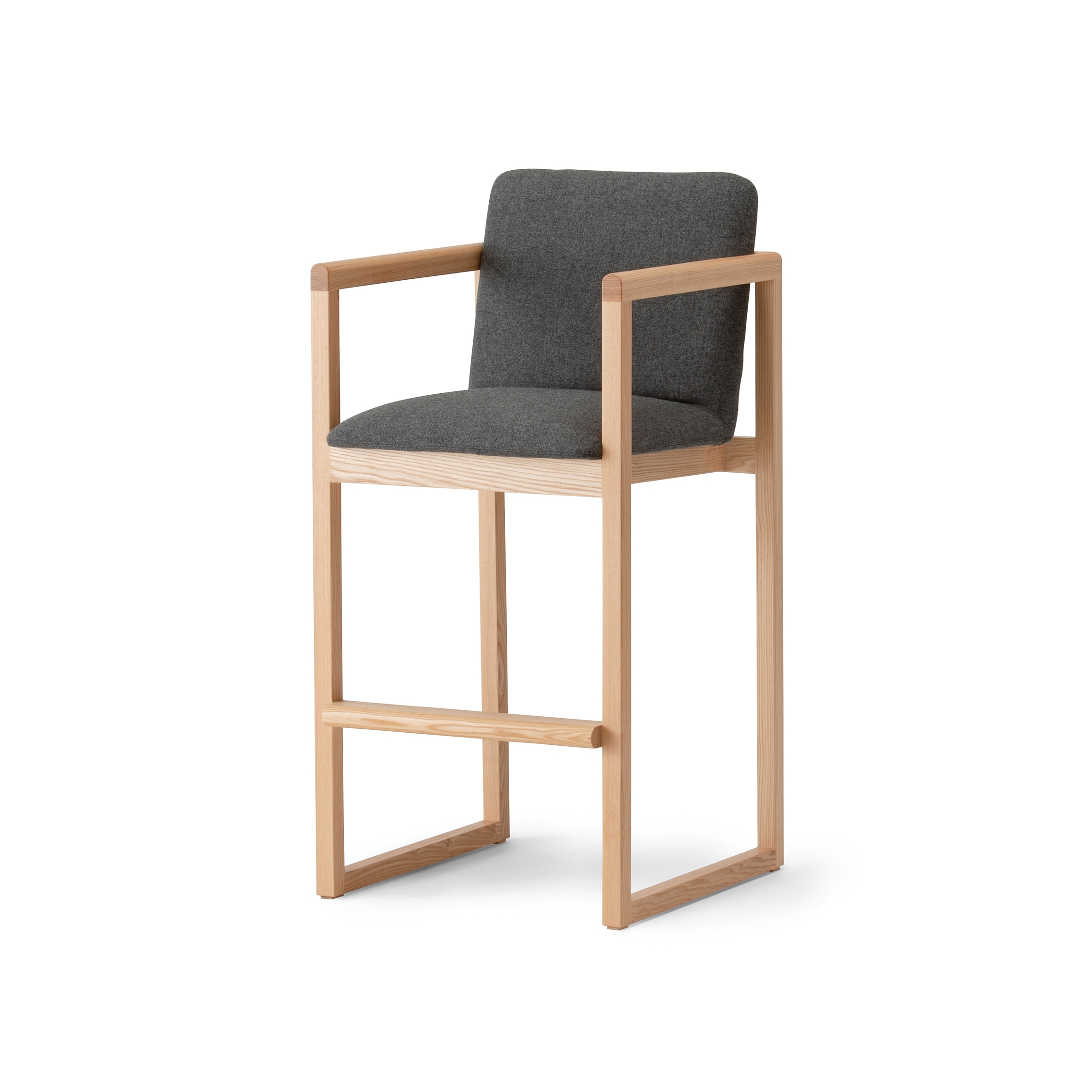 Mostrar el producto Jingu Dining High Armchair del fabricante CondeHouse