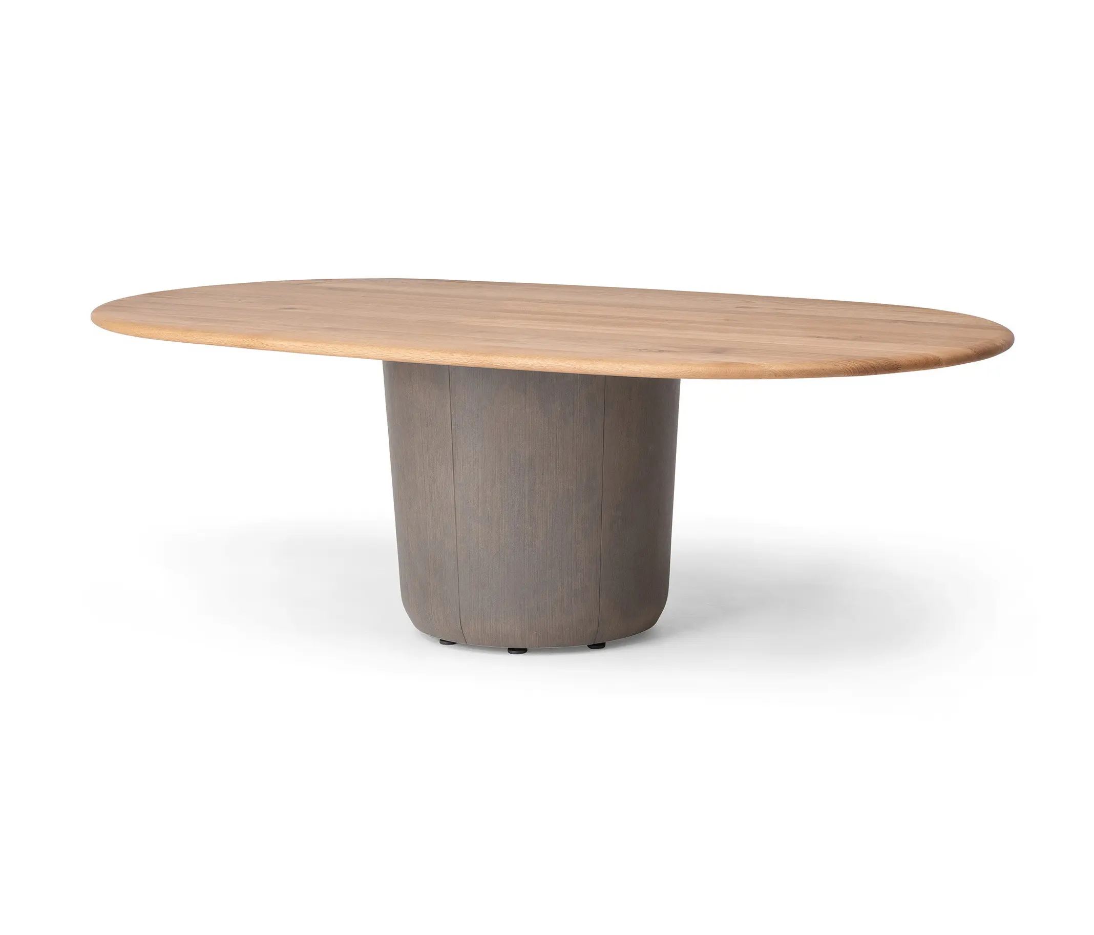 CondeHouse - One dining table