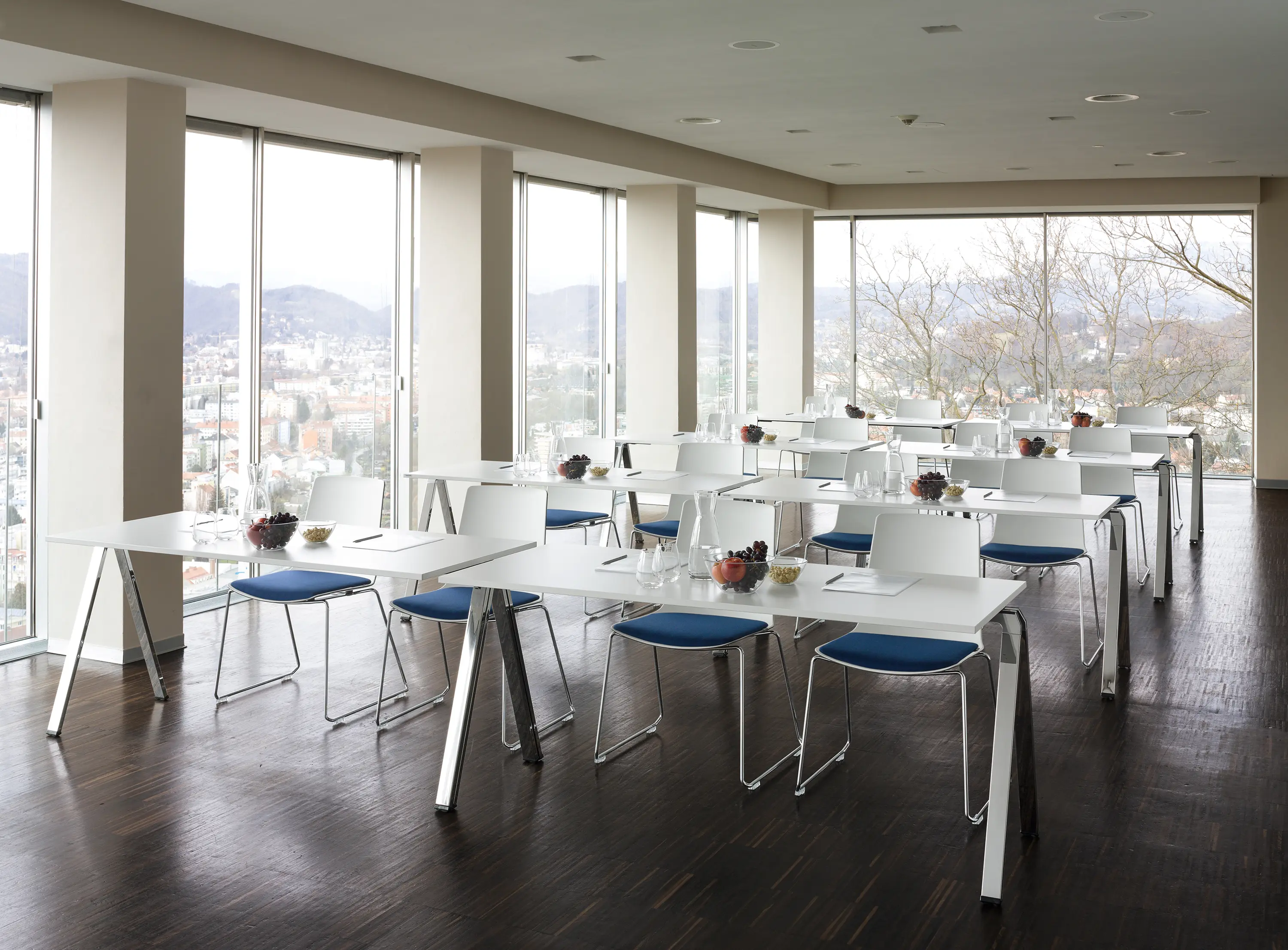 Wiesner-Hager - yuno stacking table