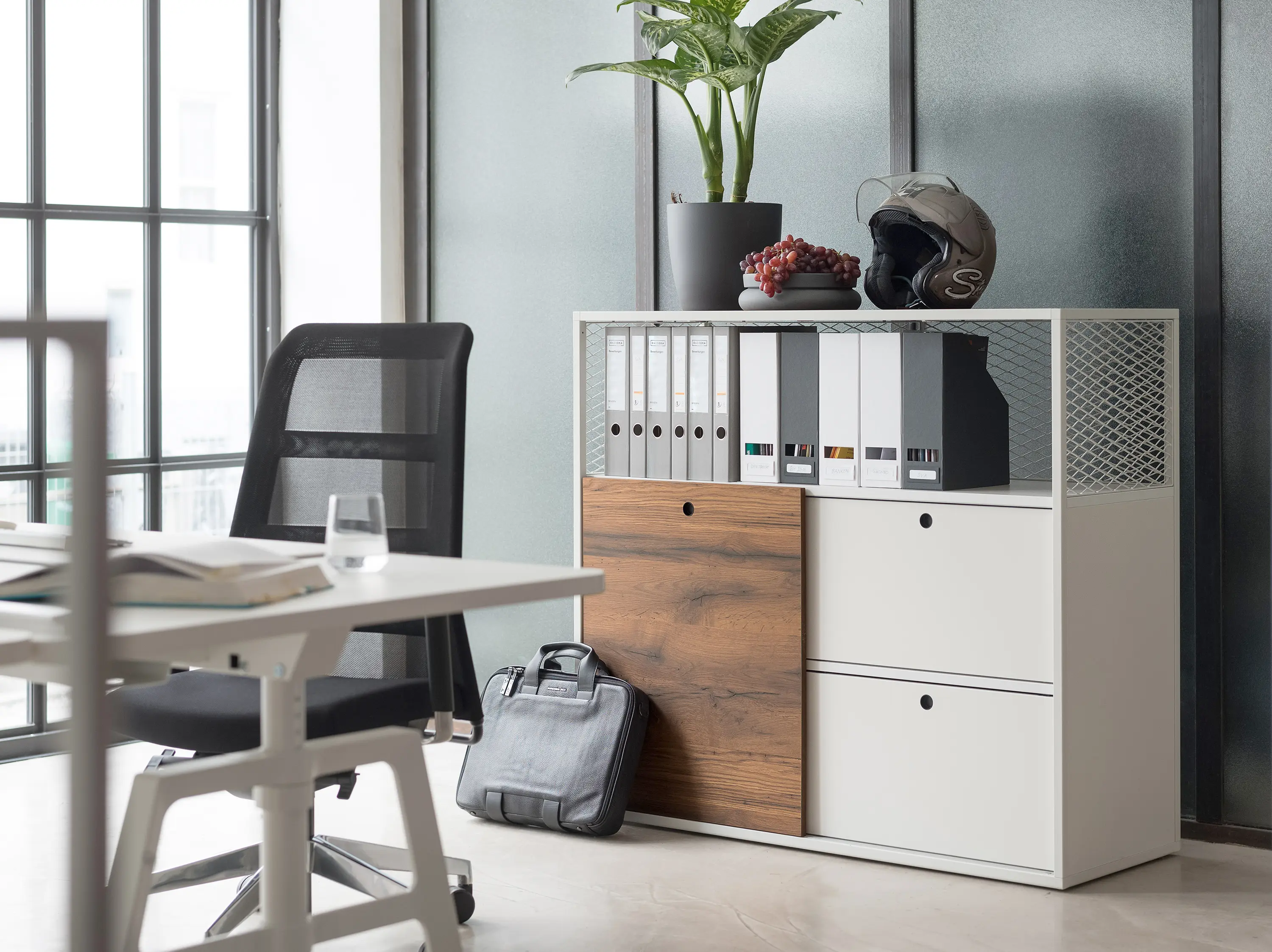 Wiesner-Hager - Cage cabinet system