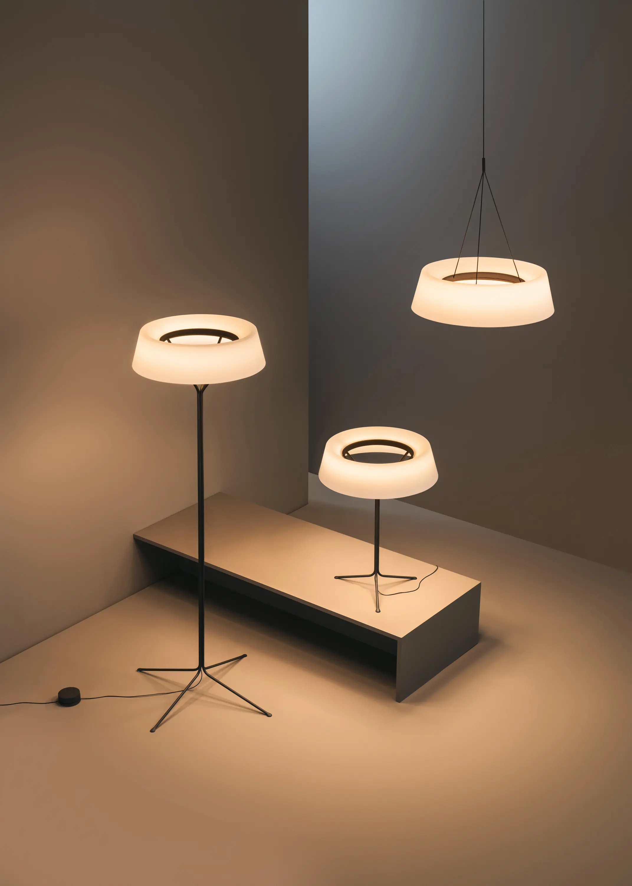 Vibia - Lily 5720 Floor and Table lamp