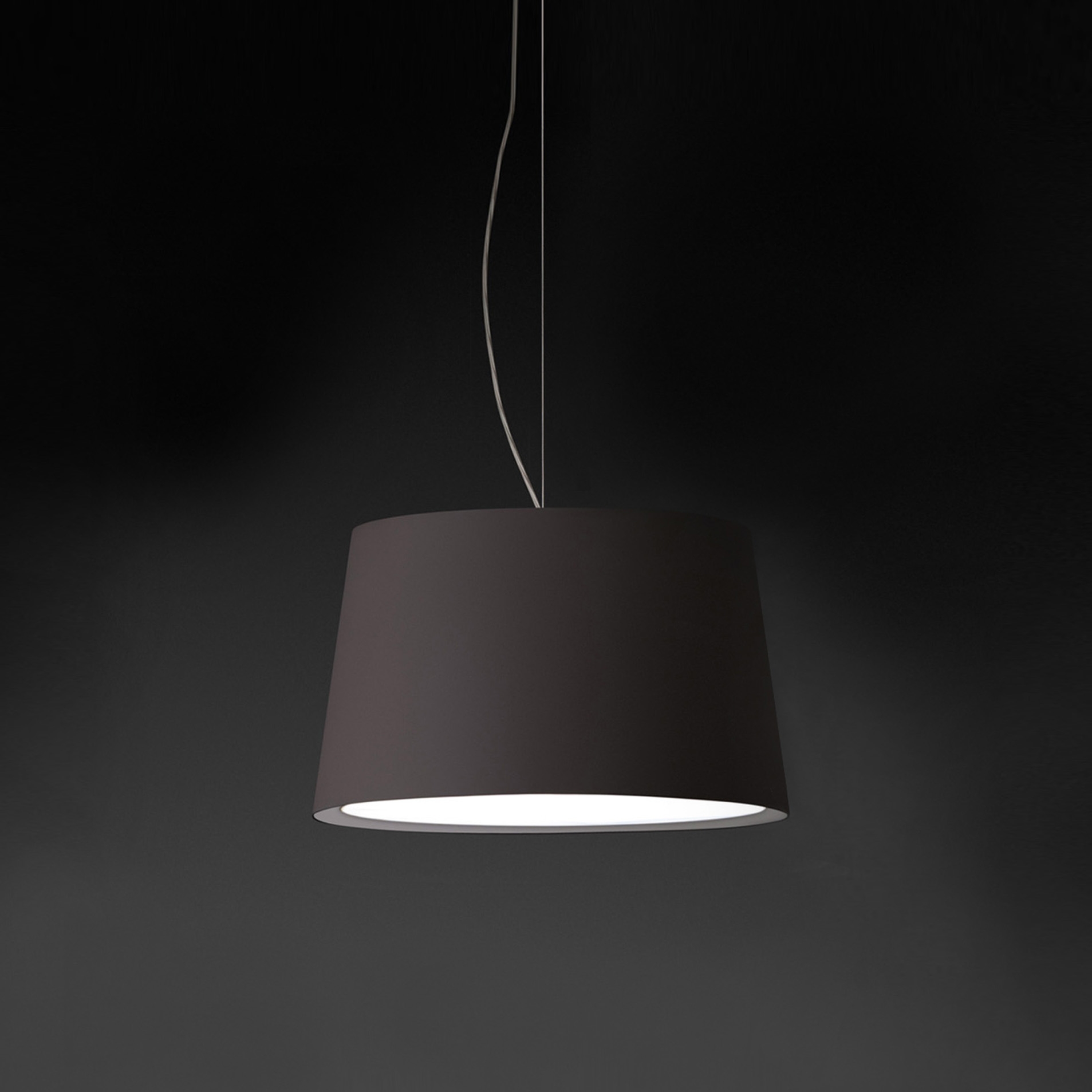 Display product Warm 4926 Hanging lamp from manufacturer Vibia