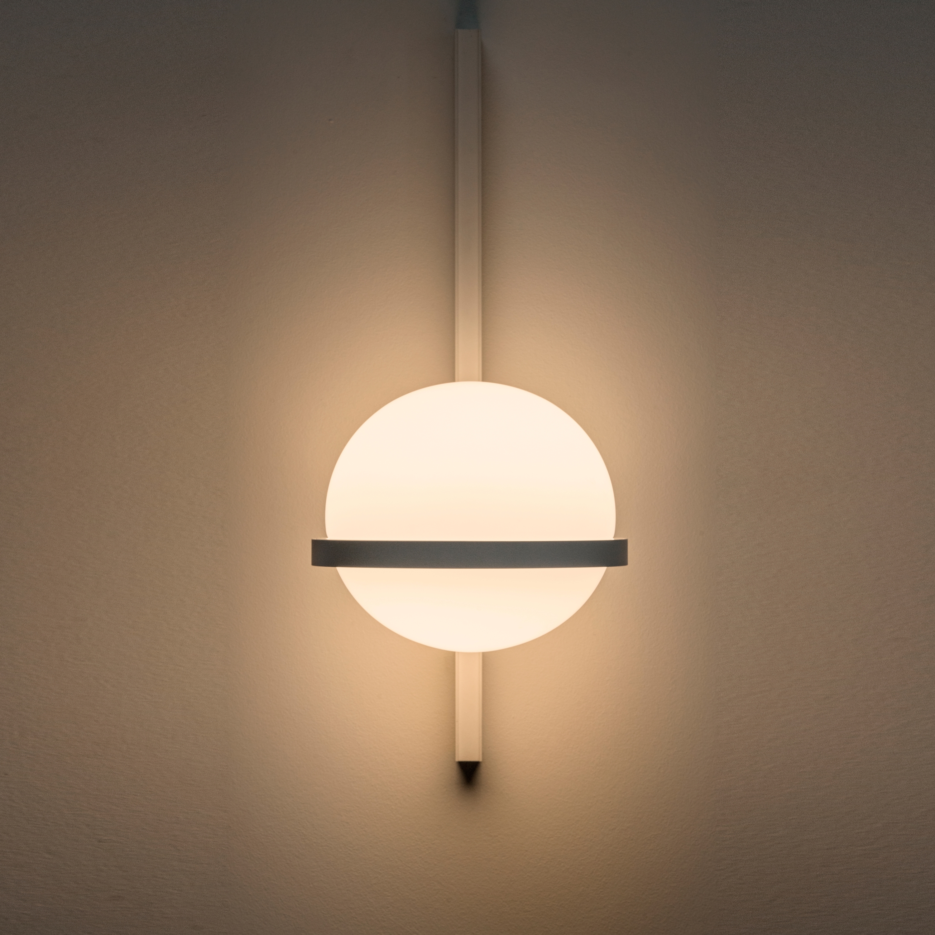 Display product Palma 3710 Wall lamp from manufacturer Vibia