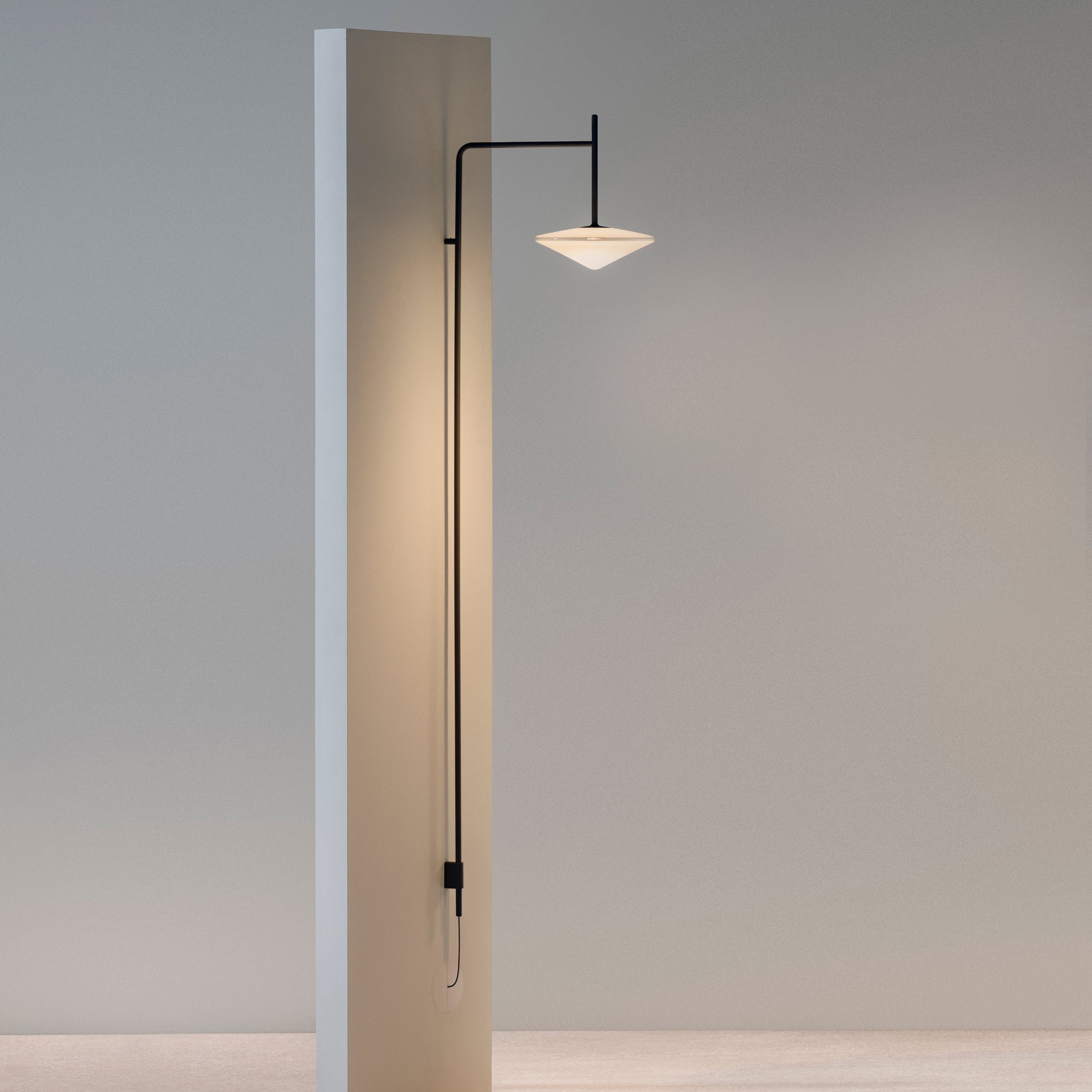 Display product Tempo 5767 Wall lamp from manufacturer Vibia