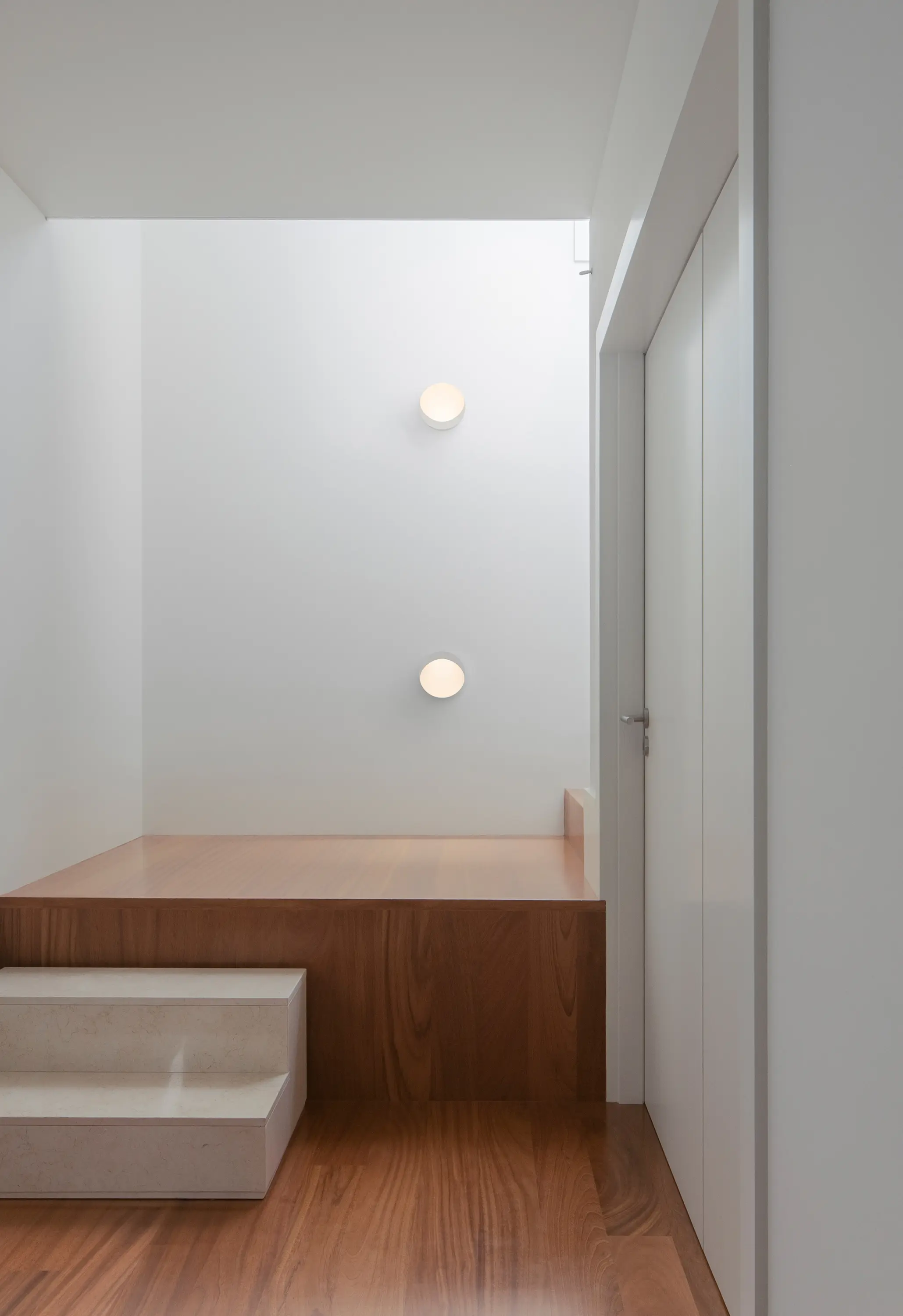 Vibia - Dots 4665 Wall lamp