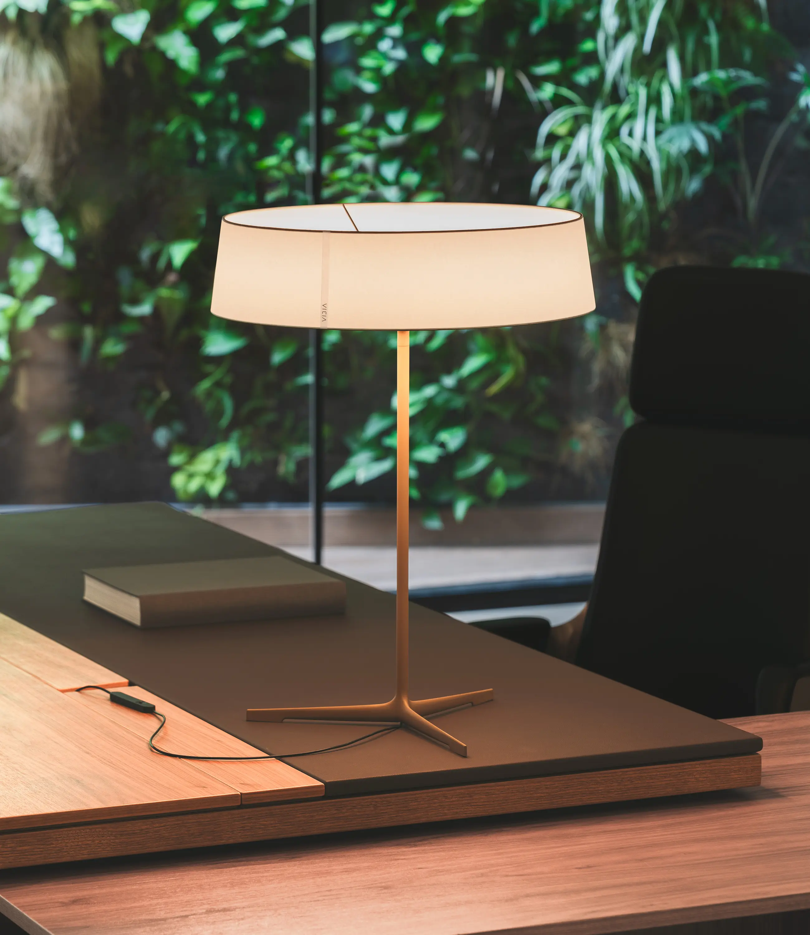 Vibia - Dama 3225 Table lamp