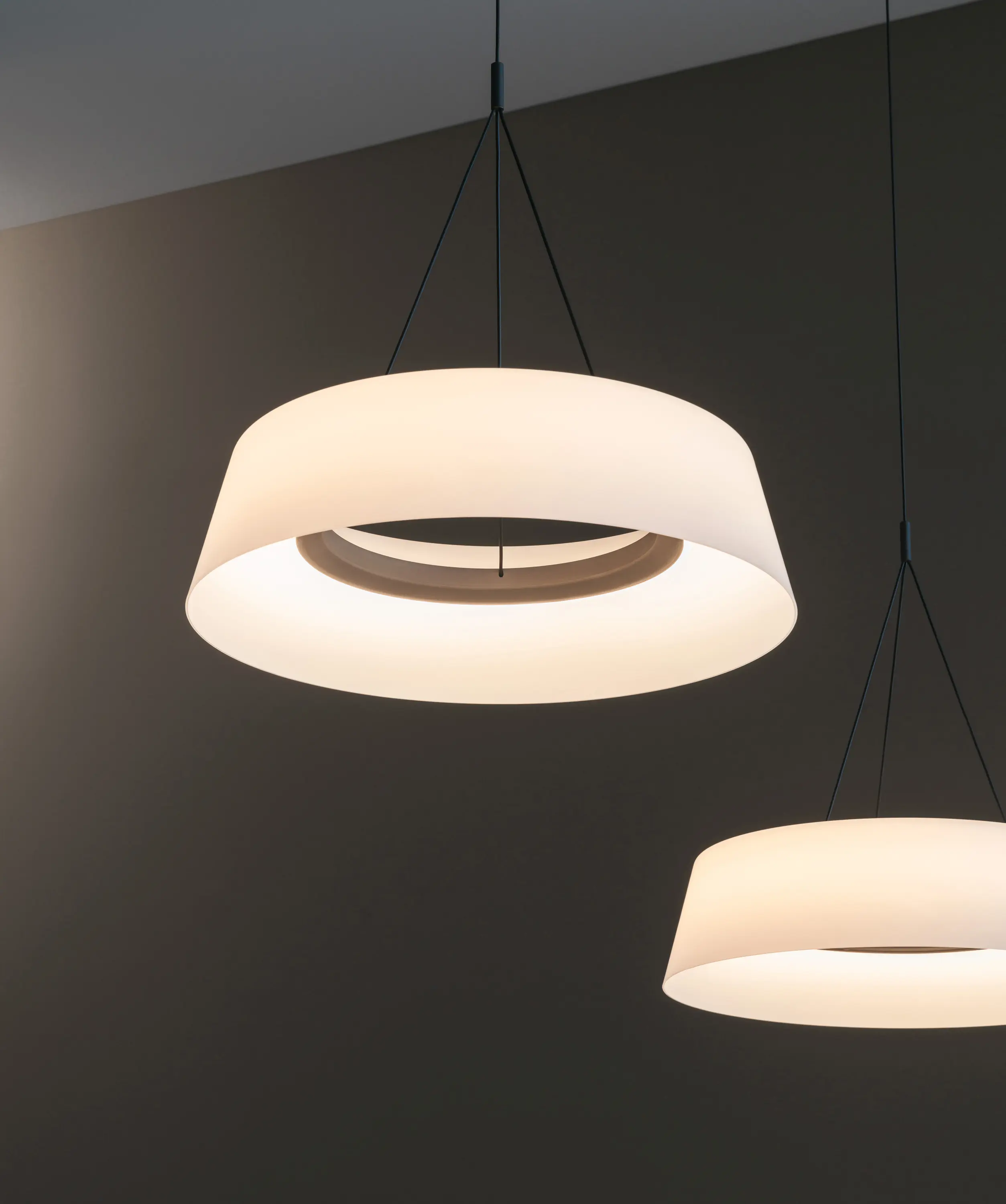 Vibia - Lily 5730 Pendant Lamp