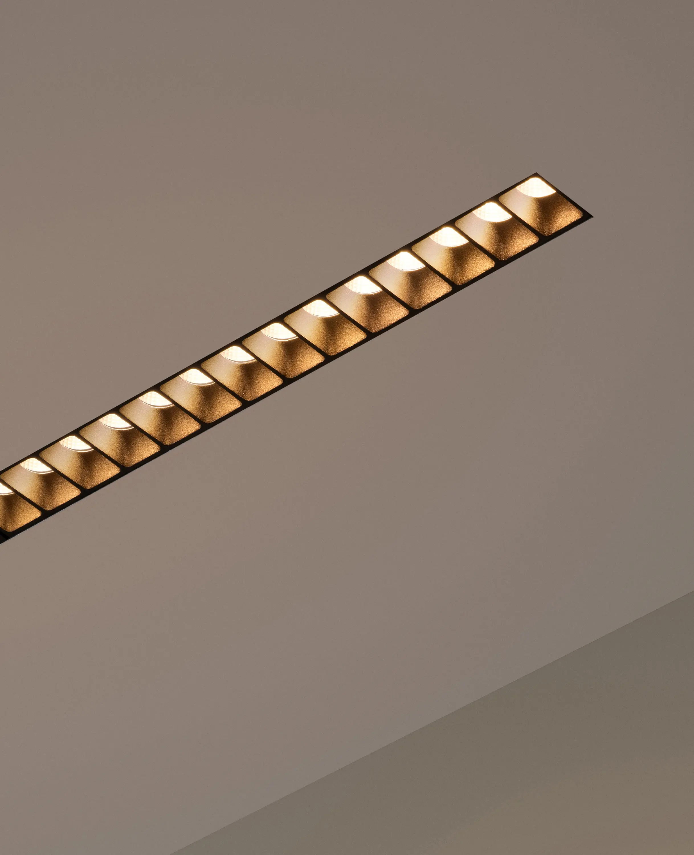 Vibia - Line 3555 Lámpara de techo