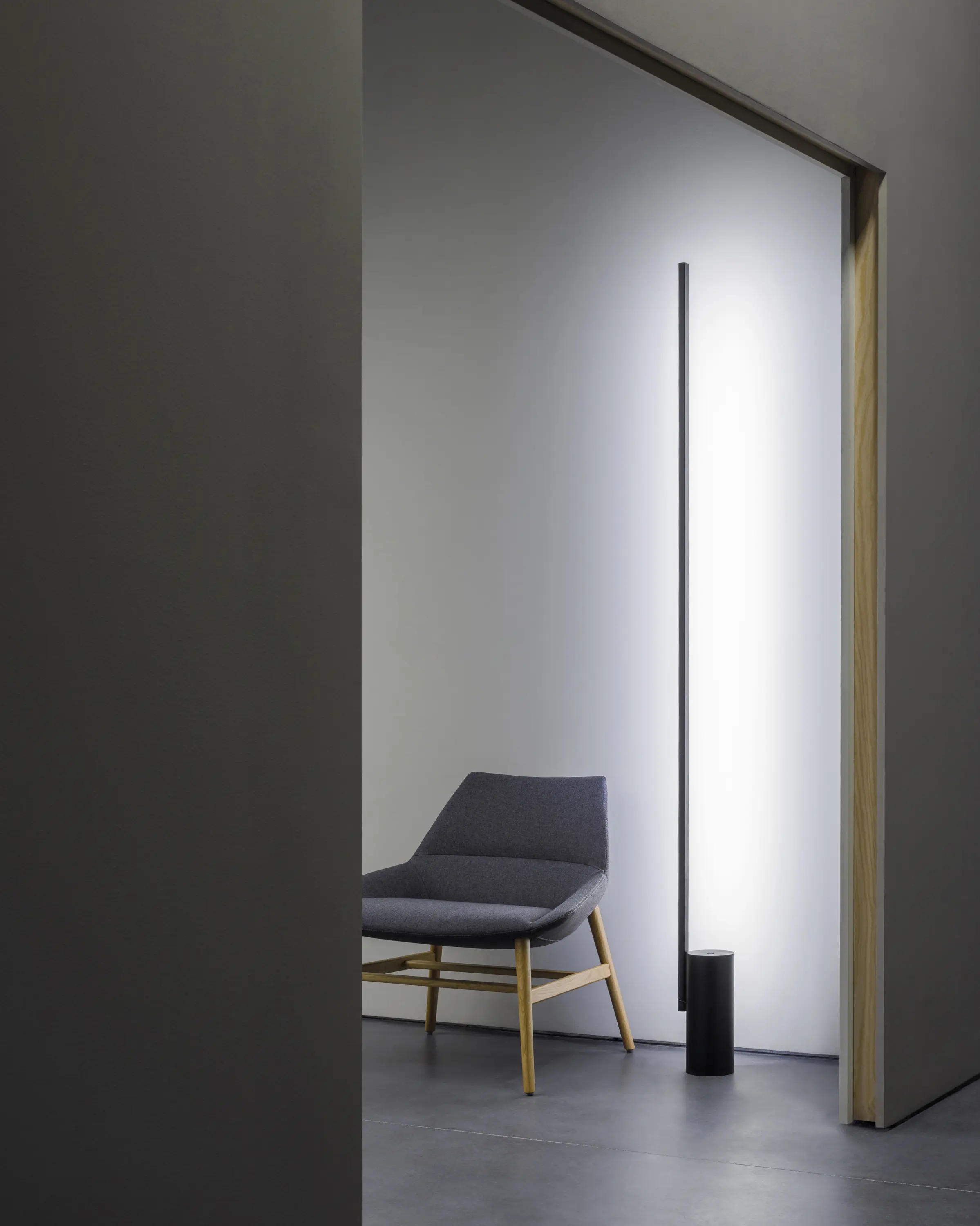 Vibia - Sticks Solo 7348 Floor and Table Lamp