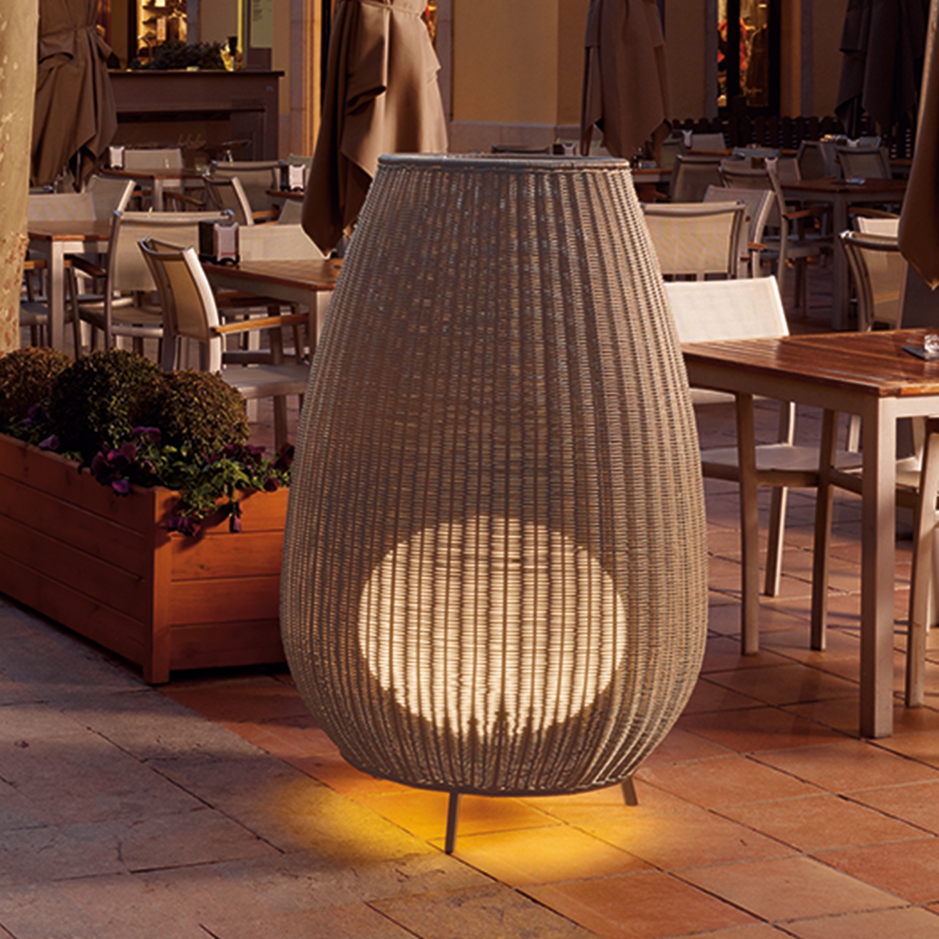Display product Amphora 02 Floor Lamp from manufacturer BOVER