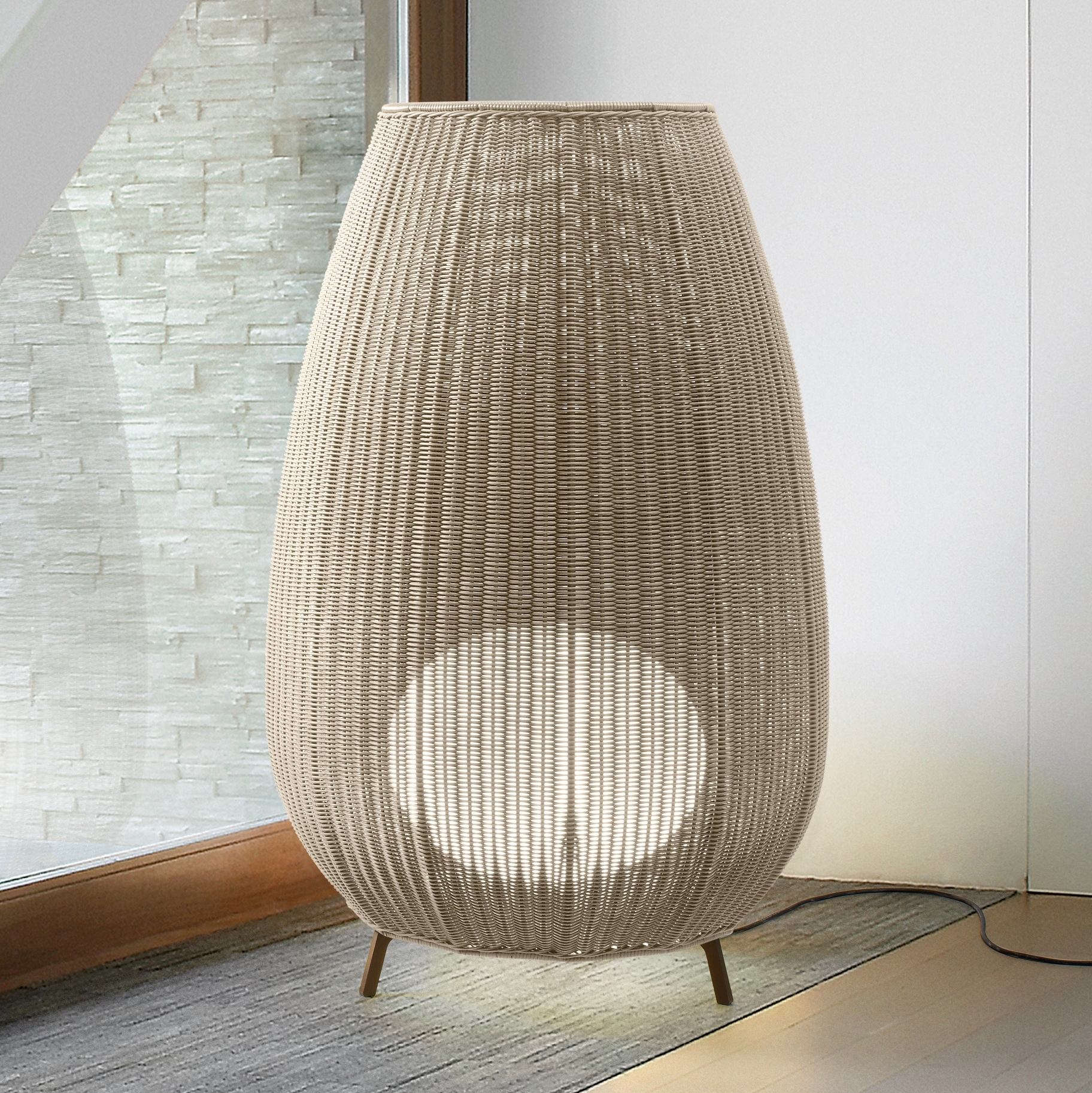 Display product Amphora 03 Floor Lamp from manufacturer BOVER