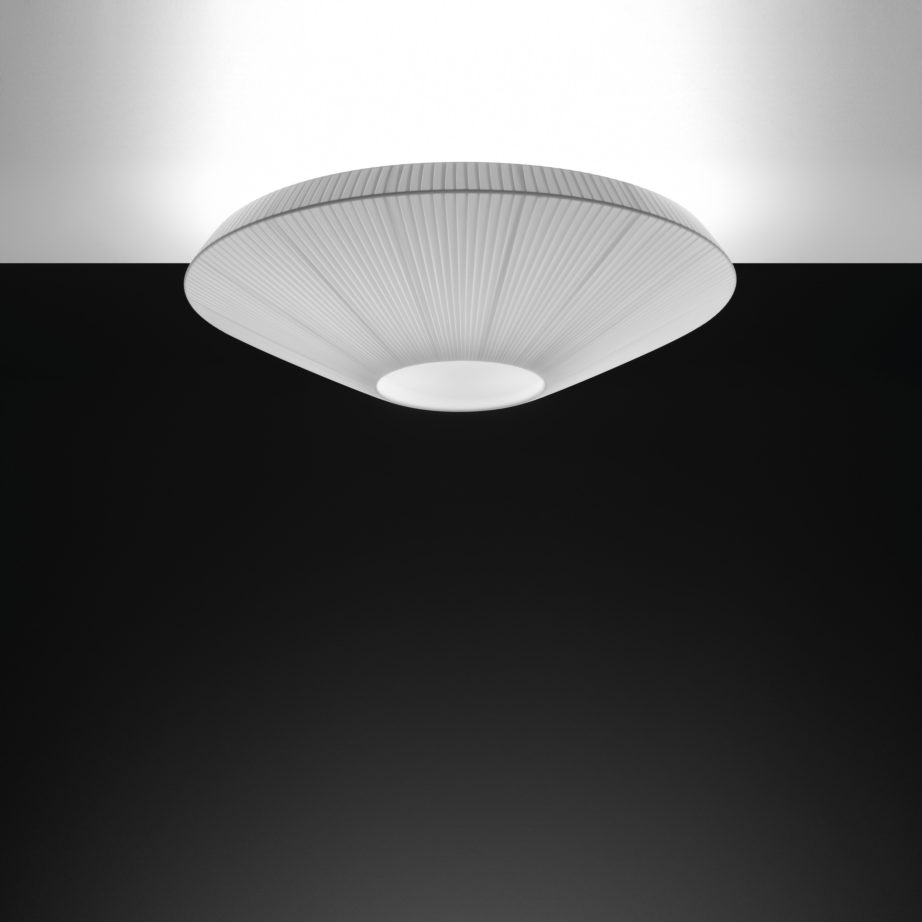 Mostra il prodotto Siam 120 Ceiling Light del produttore BOVER